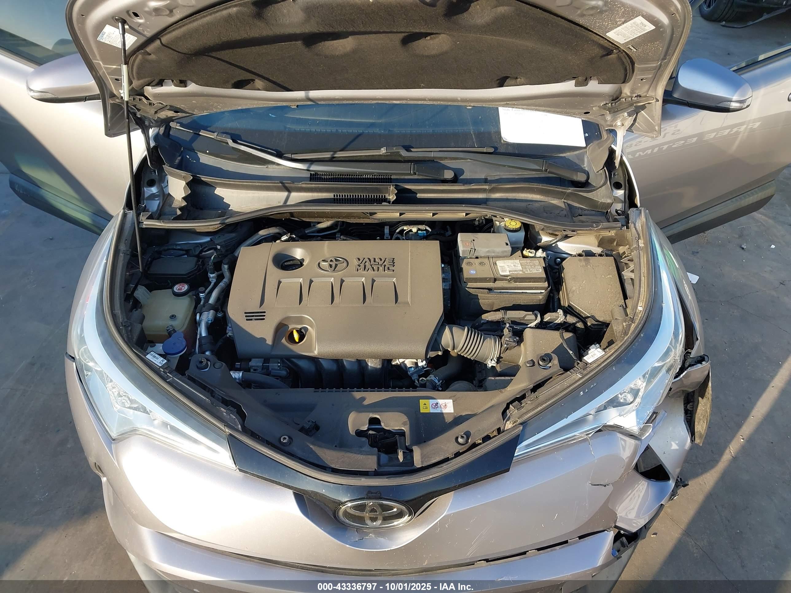 TOYOTA C-HR image 10