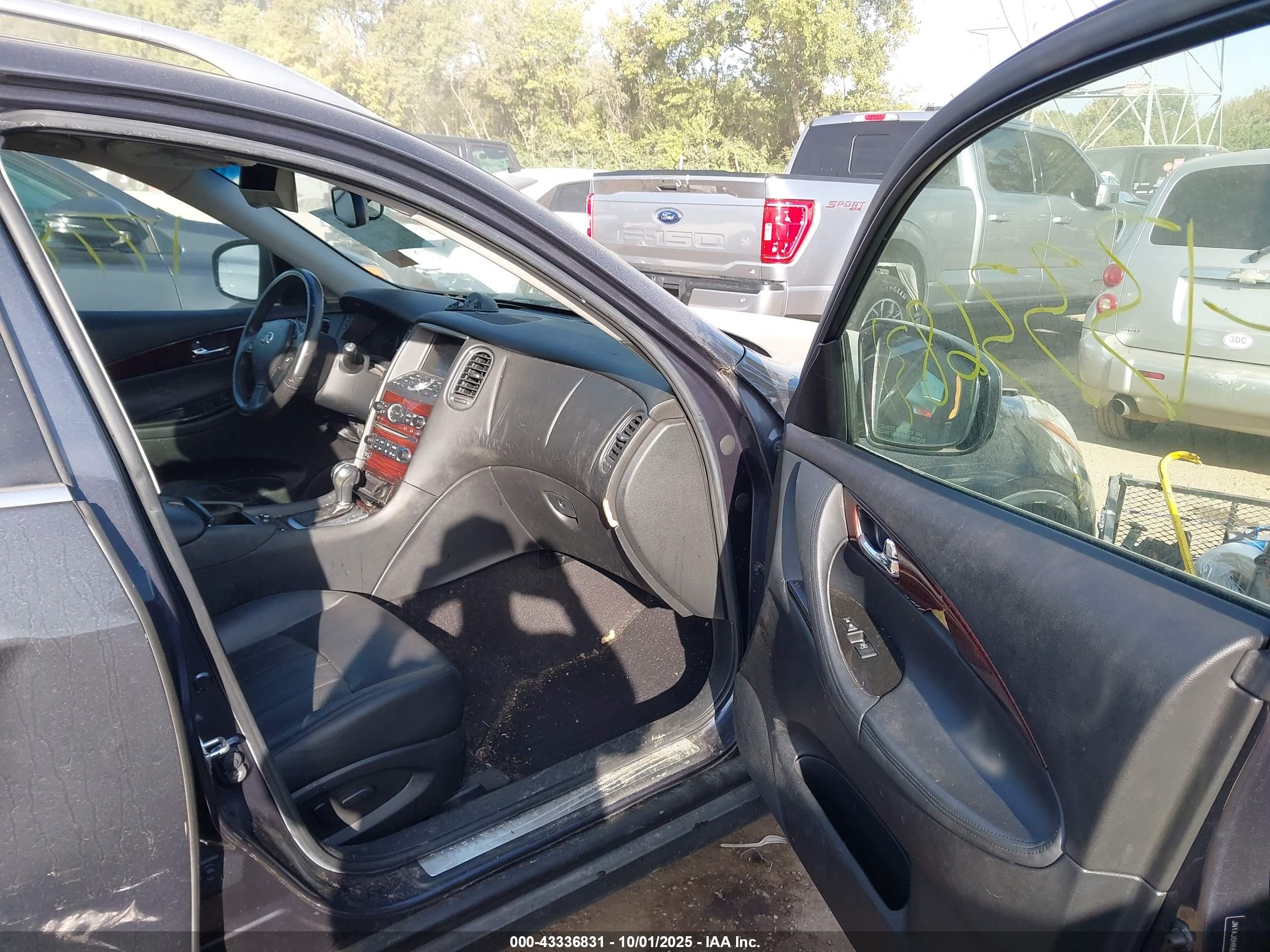 INFINITI EX35 image 5