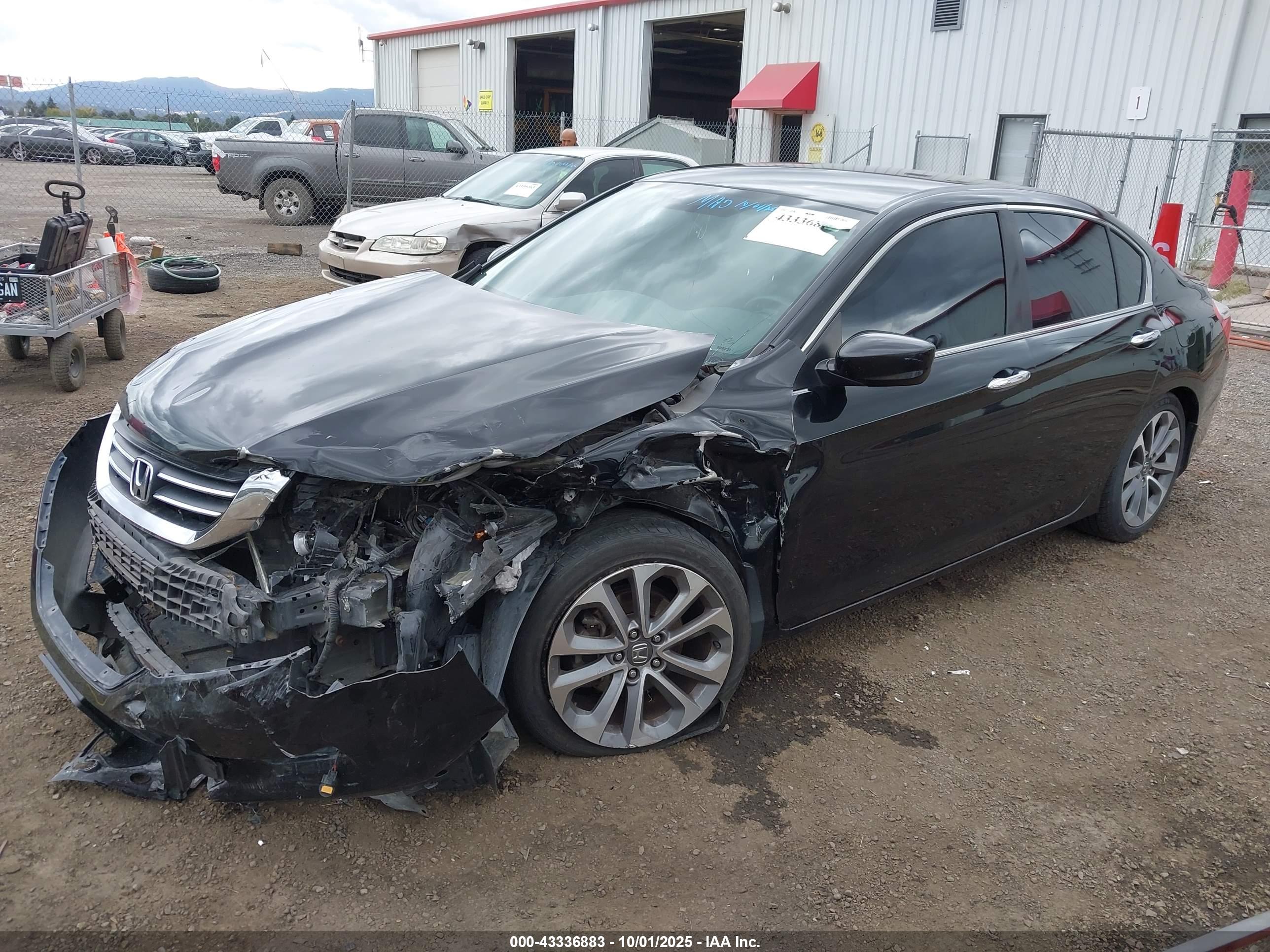 HONDA ACCORD image 2