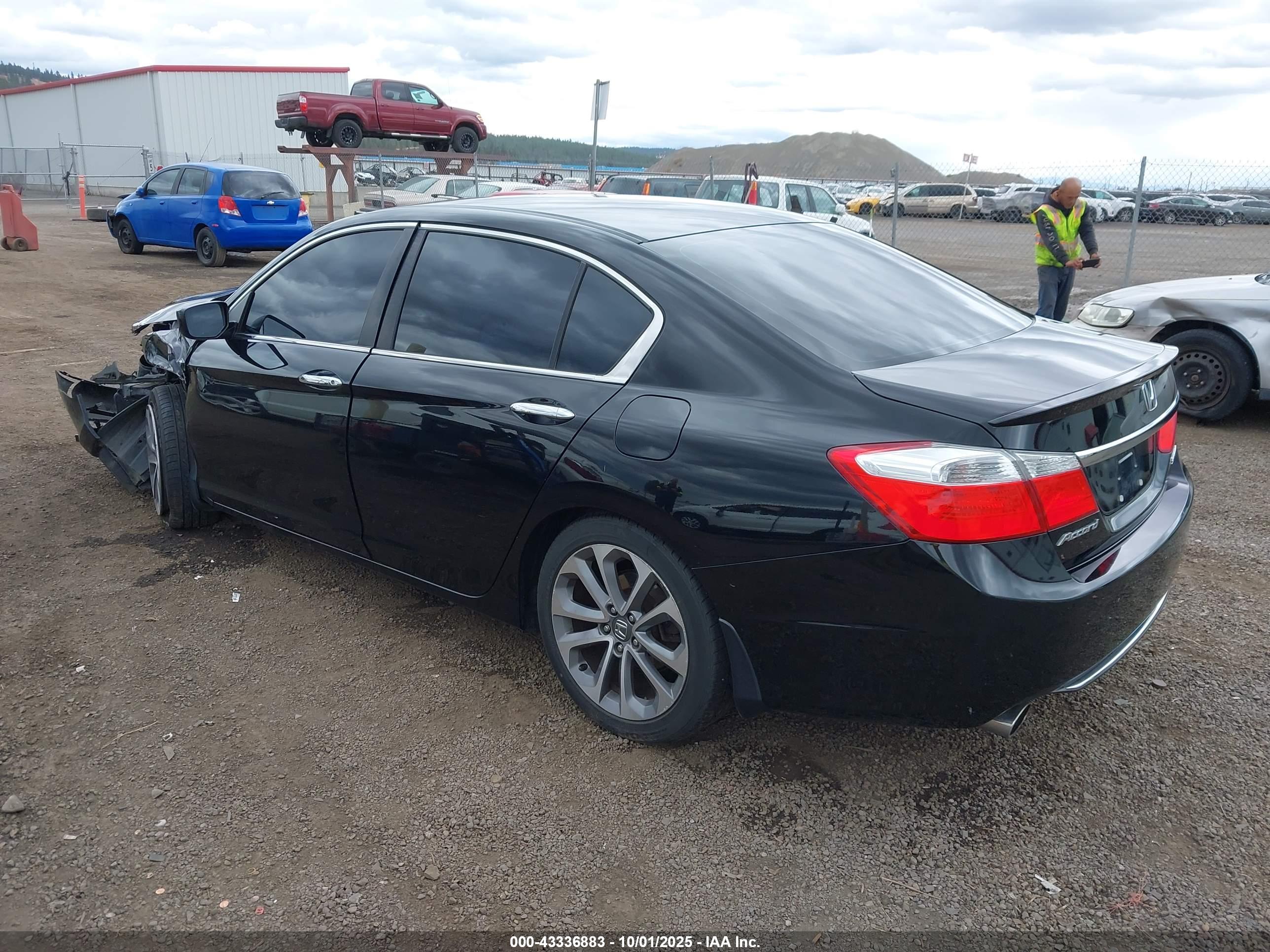 HONDA ACCORD image 3