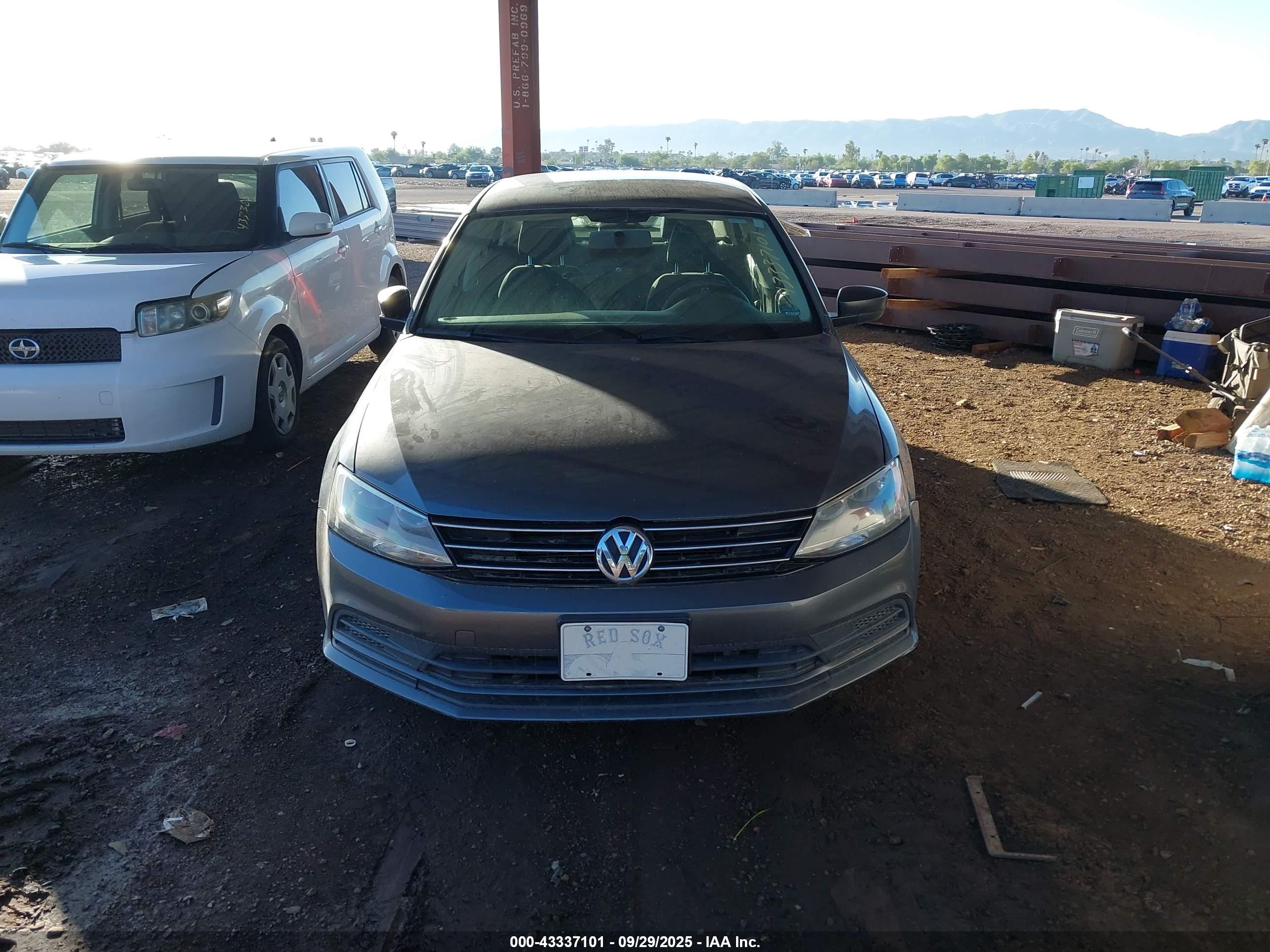 VOLKSWAGEN JETTA image 6