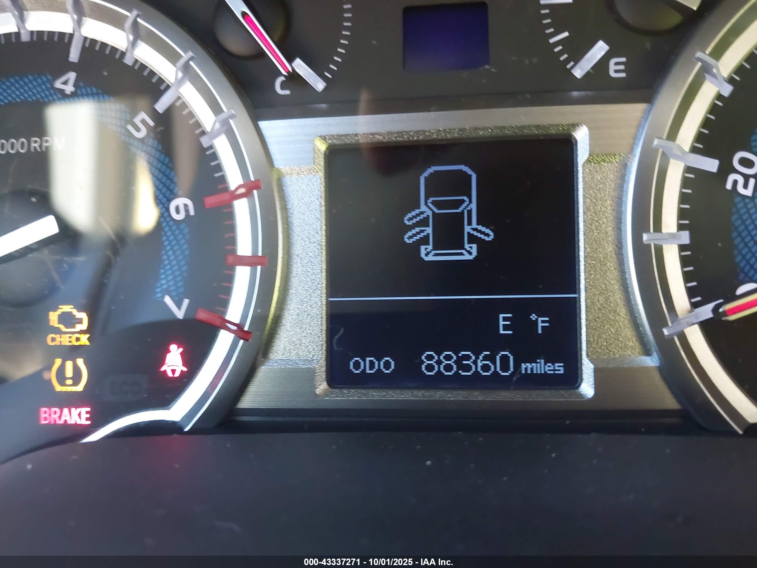 TOYOTA 4RUNNER image 7