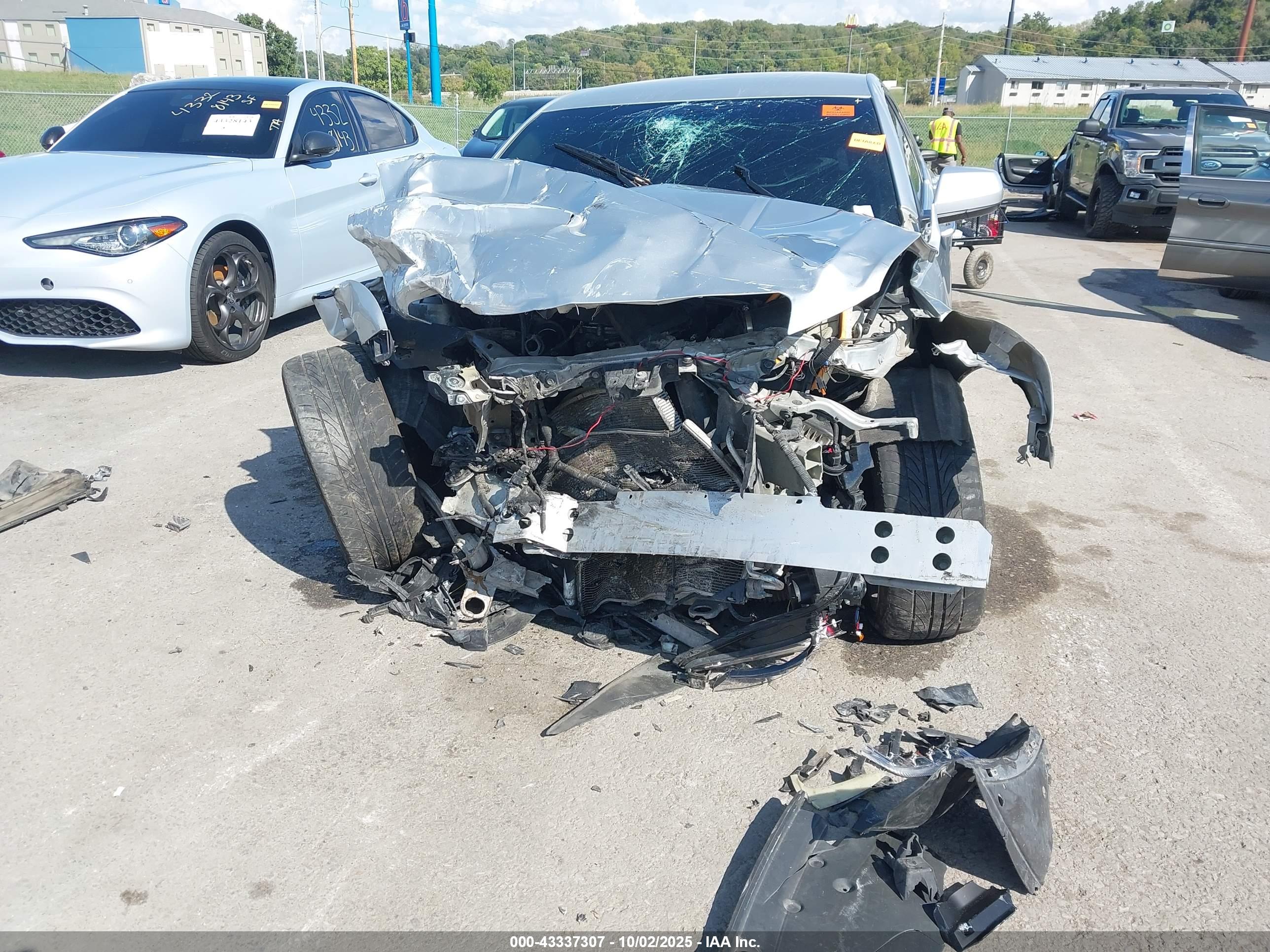 CADILLAC ATS image 6