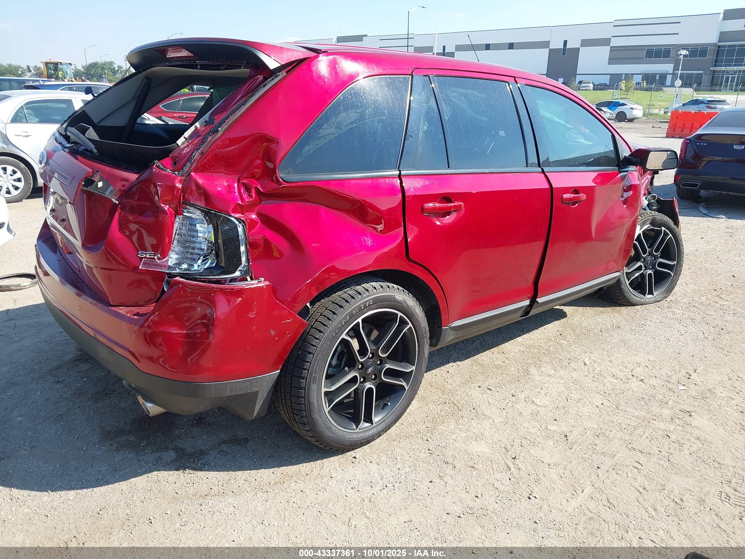 FORD EDGE image 4