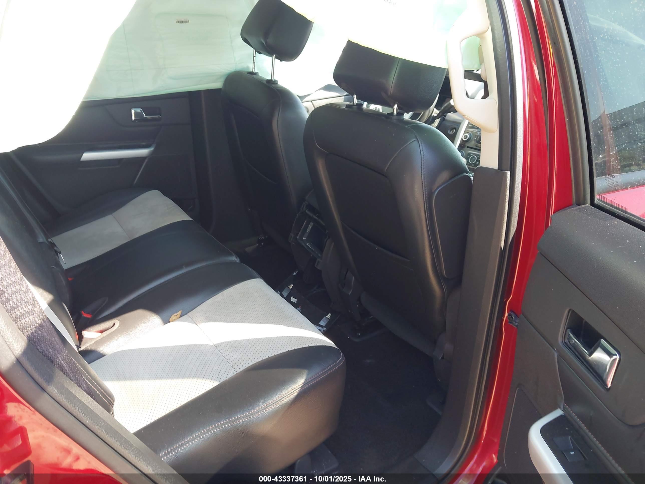 FORD EDGE image 8