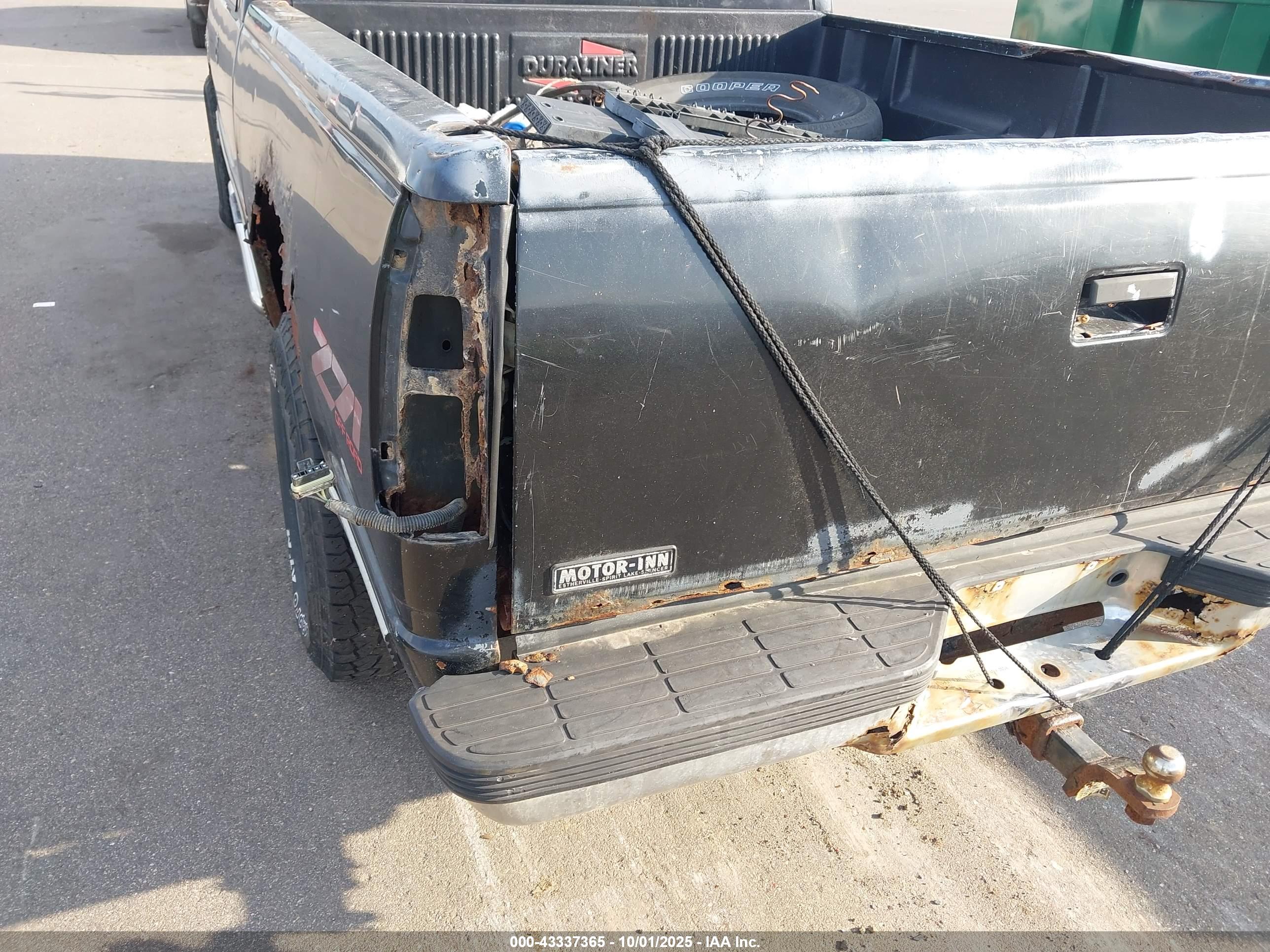 CHEVROLET K1500 image 6