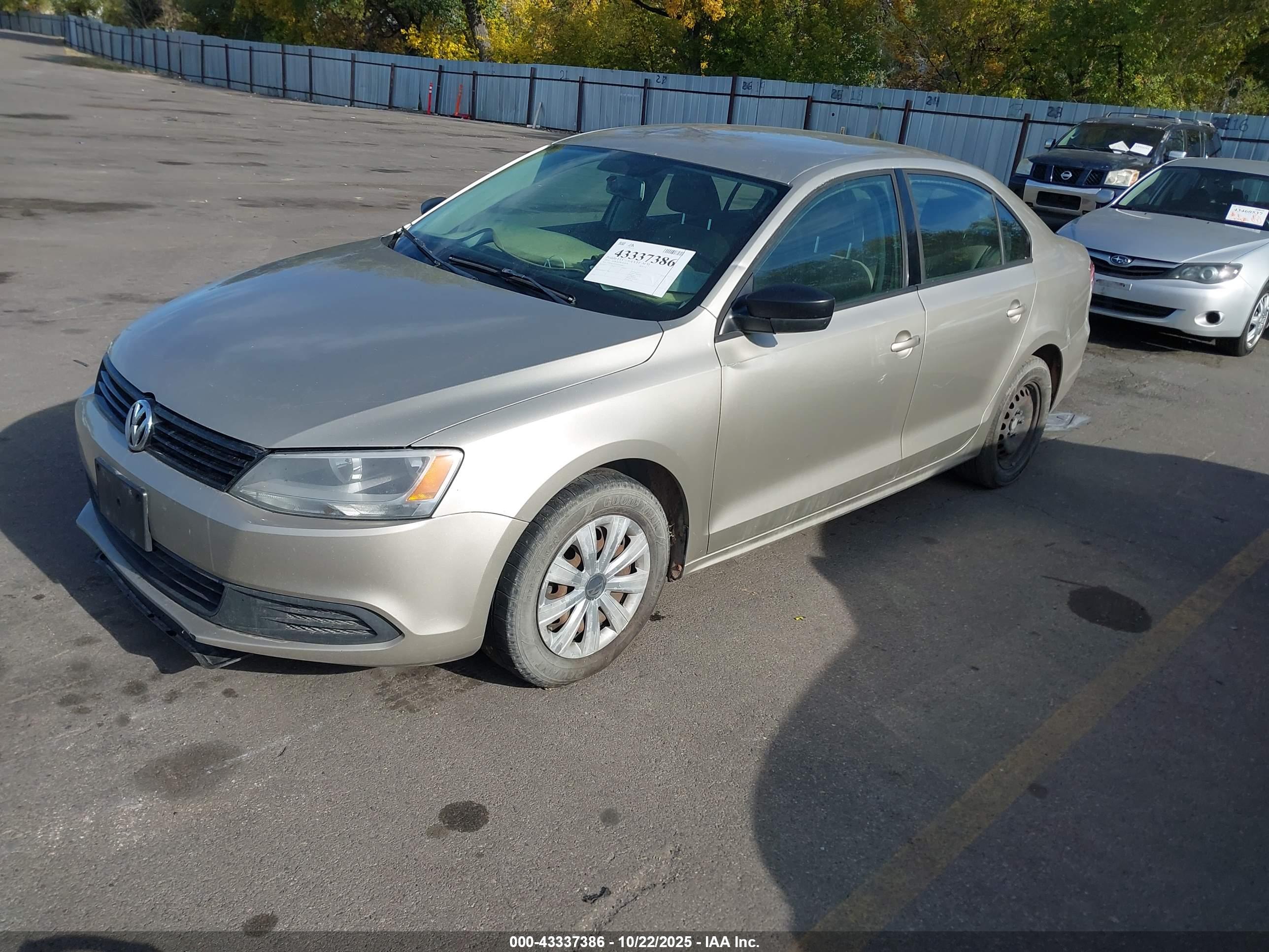 VOLKSWAGEN JETTA image 2