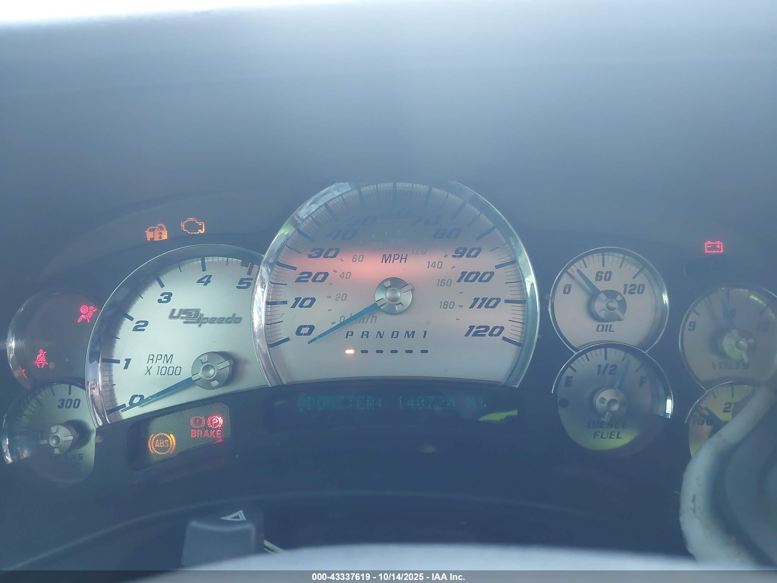 CHEVROLET SILVERADO image 6