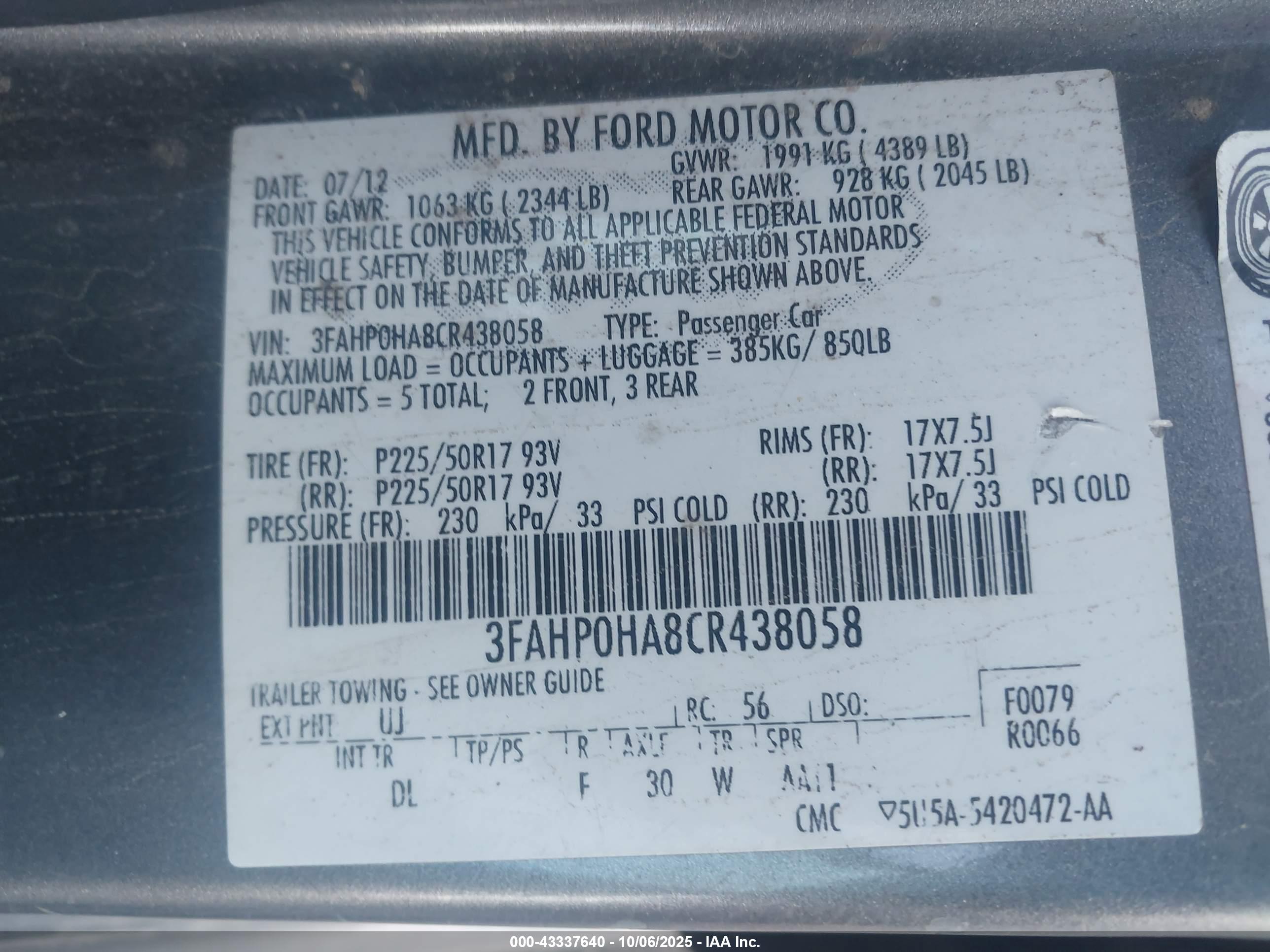 FORD FUSION image 9