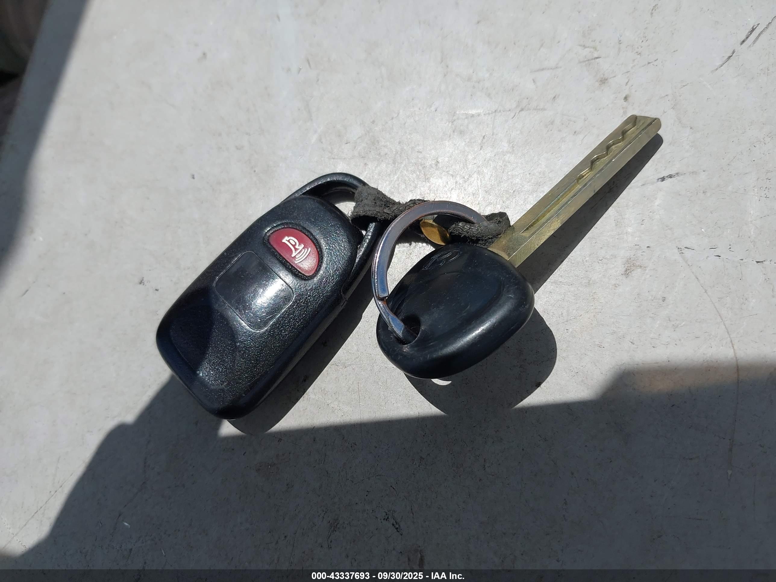 HYUNDAI ACCENT image 11