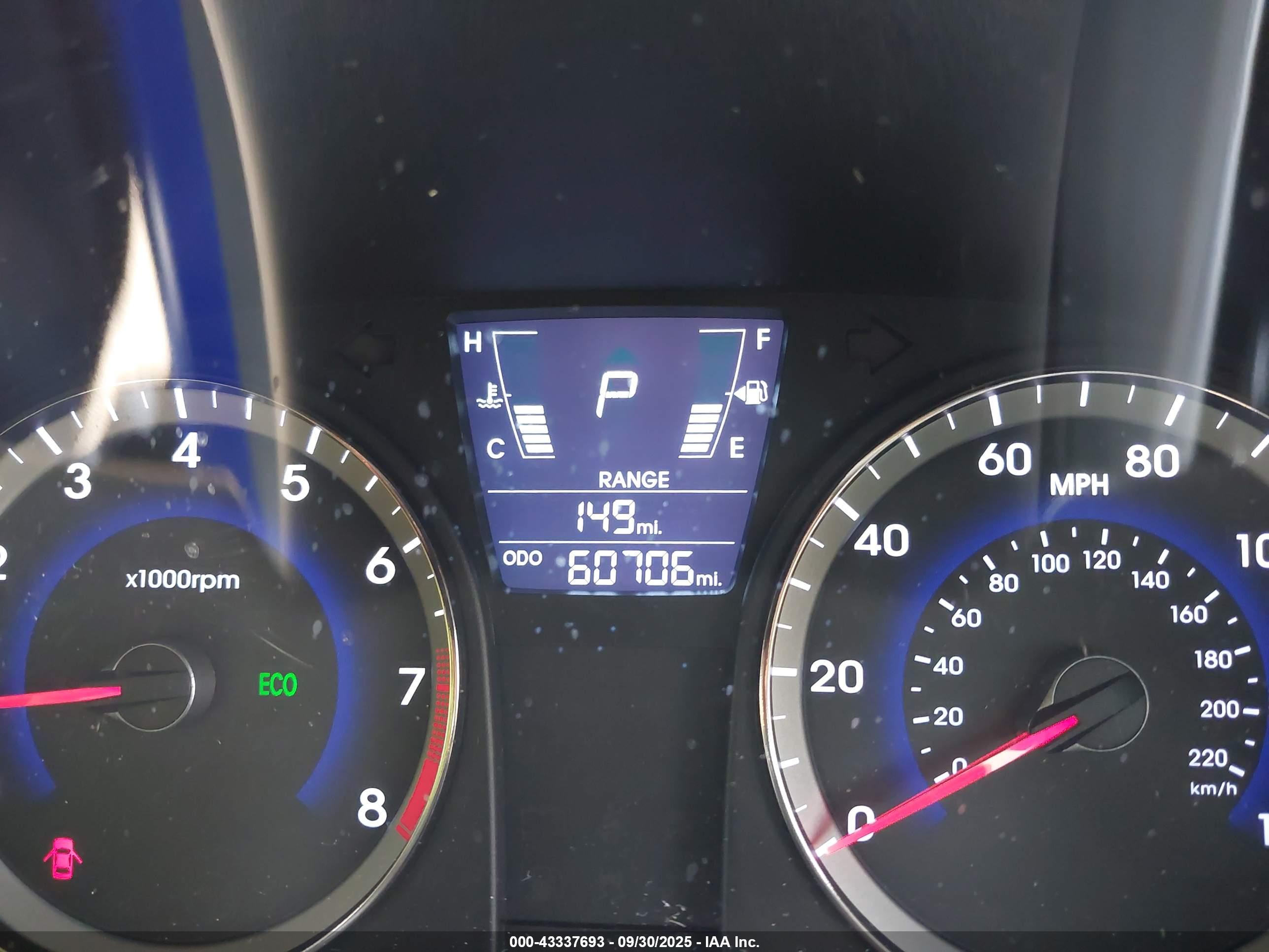 HYUNDAI ACCENT image 7
