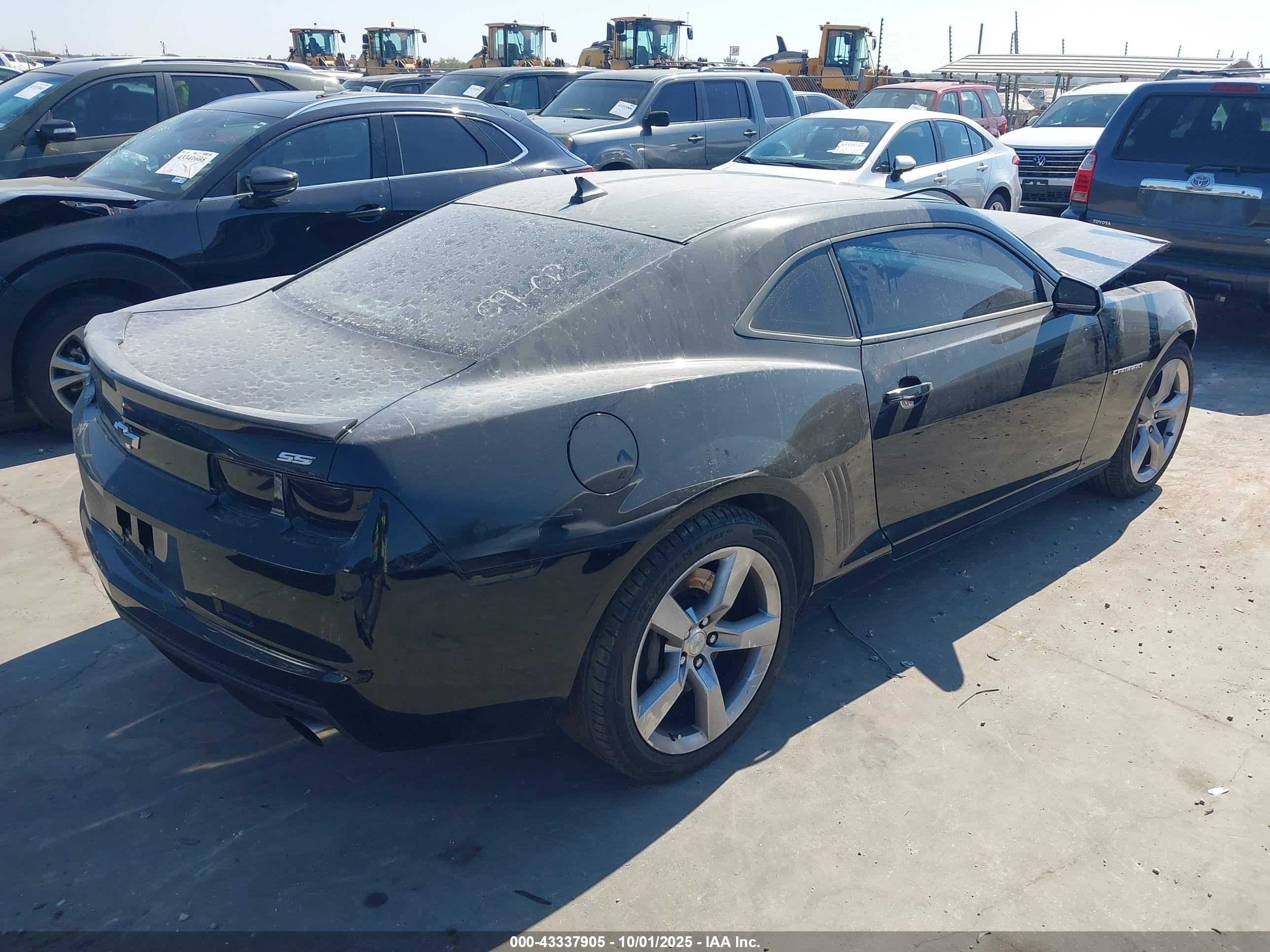 CHEVROLET CAMARO image 4