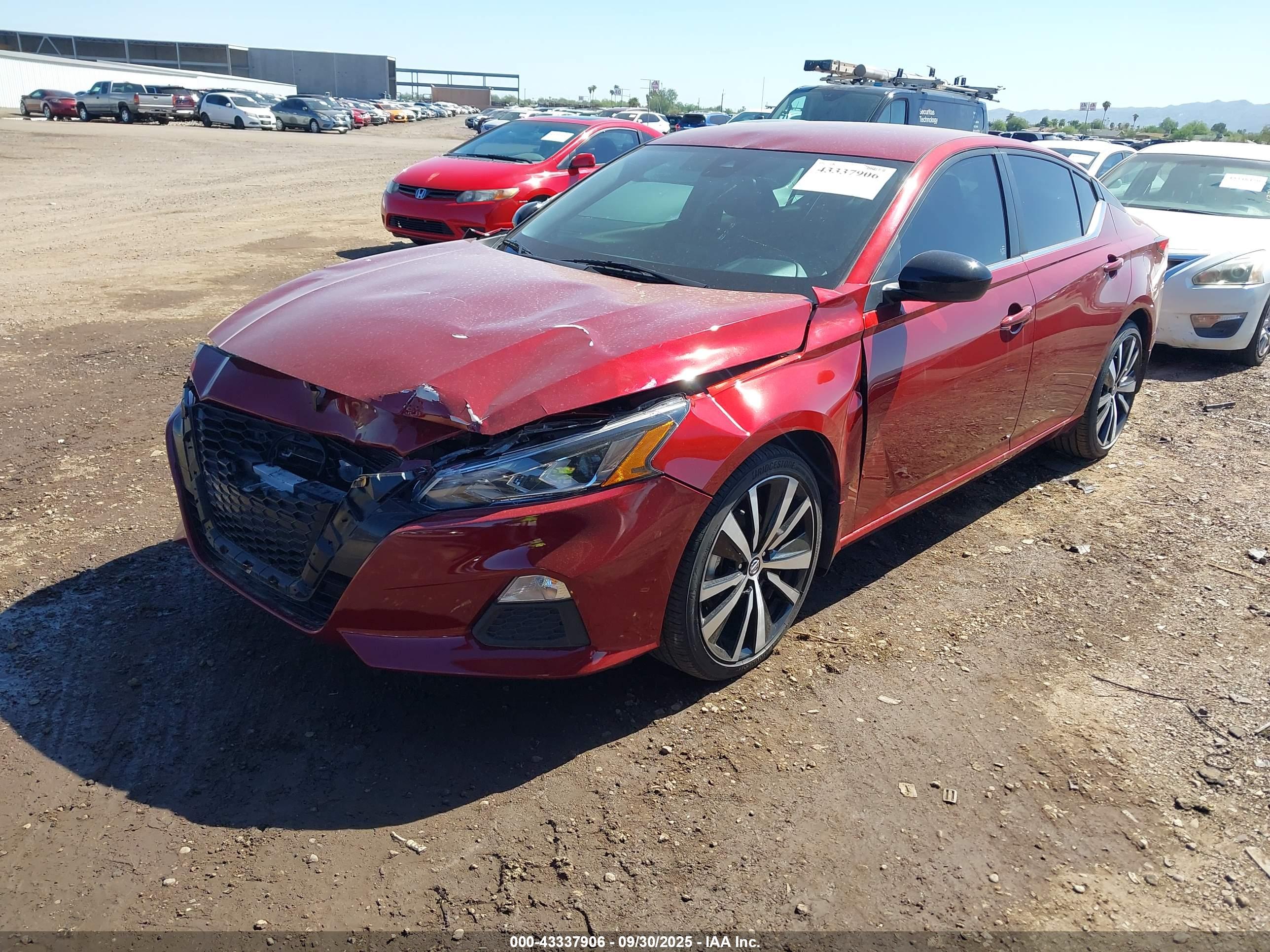 NISSAN ALTIMA image 2