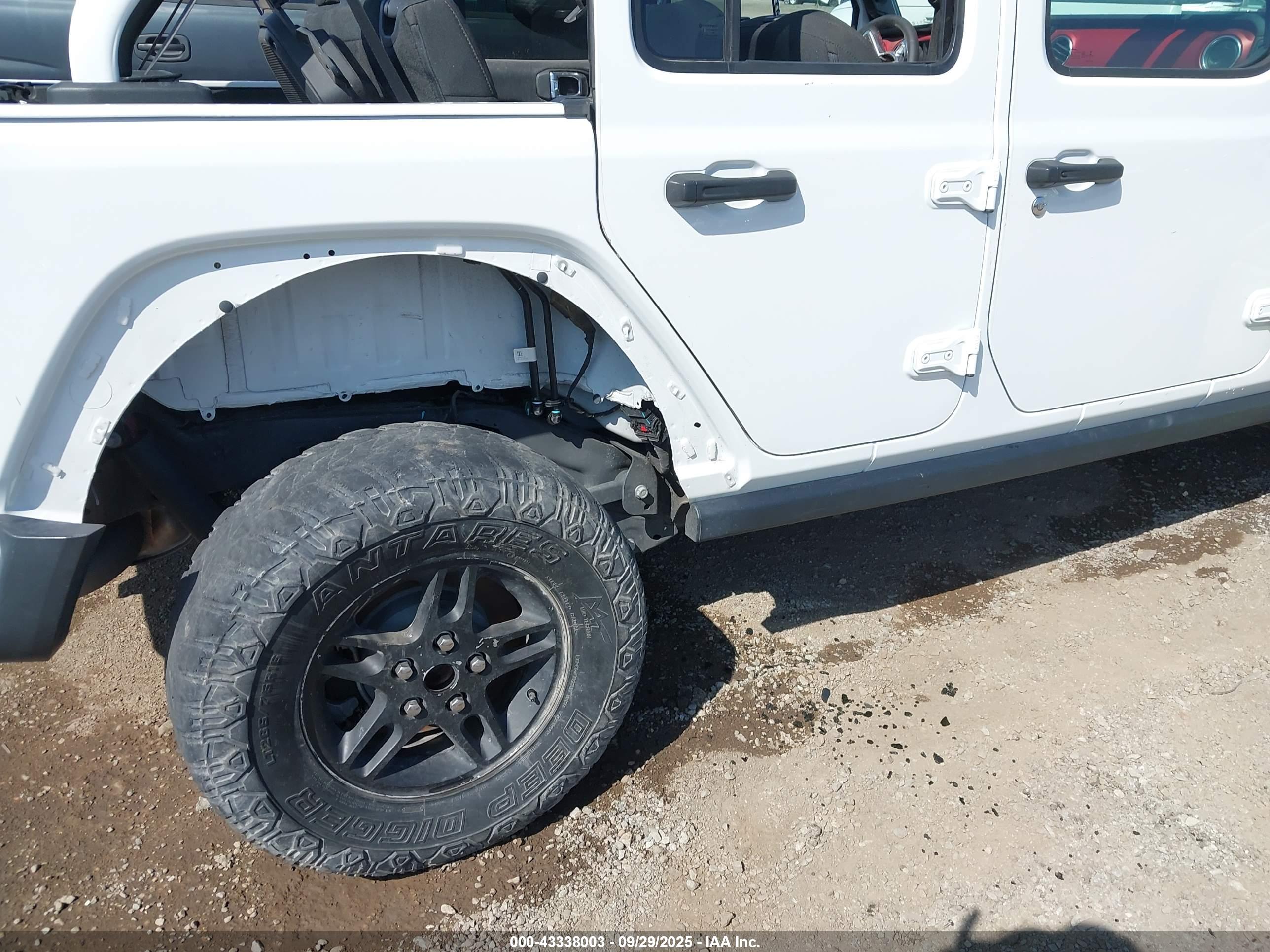 JEEP WRANGLER image 6
