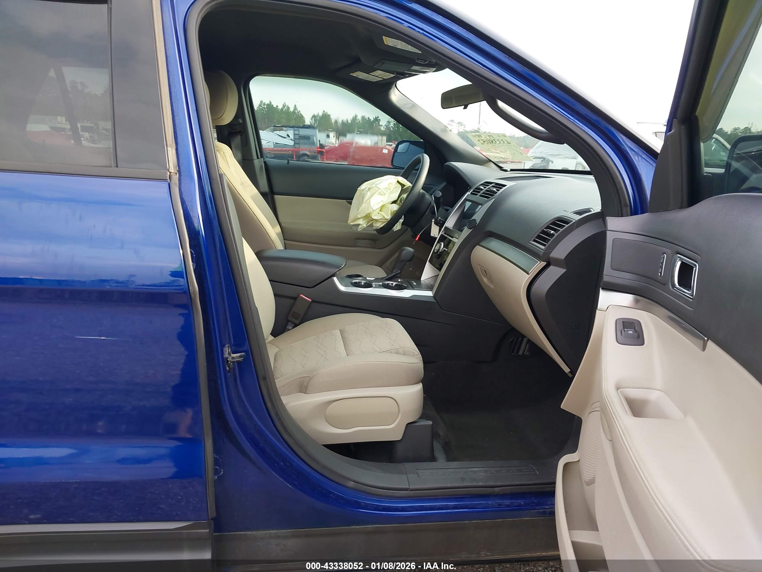 FORD EXPLORER image 5