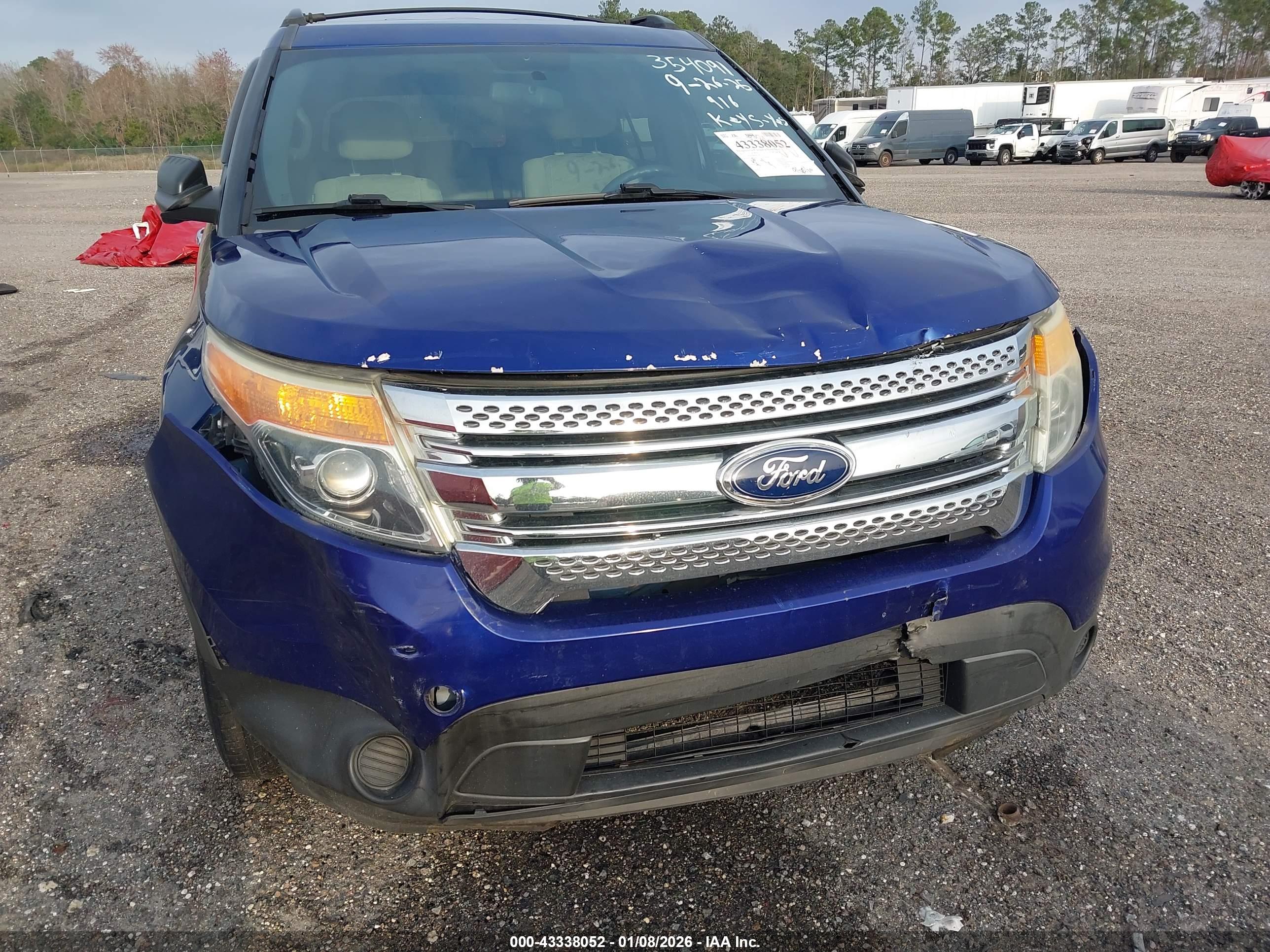 FORD EXPLORER image 6