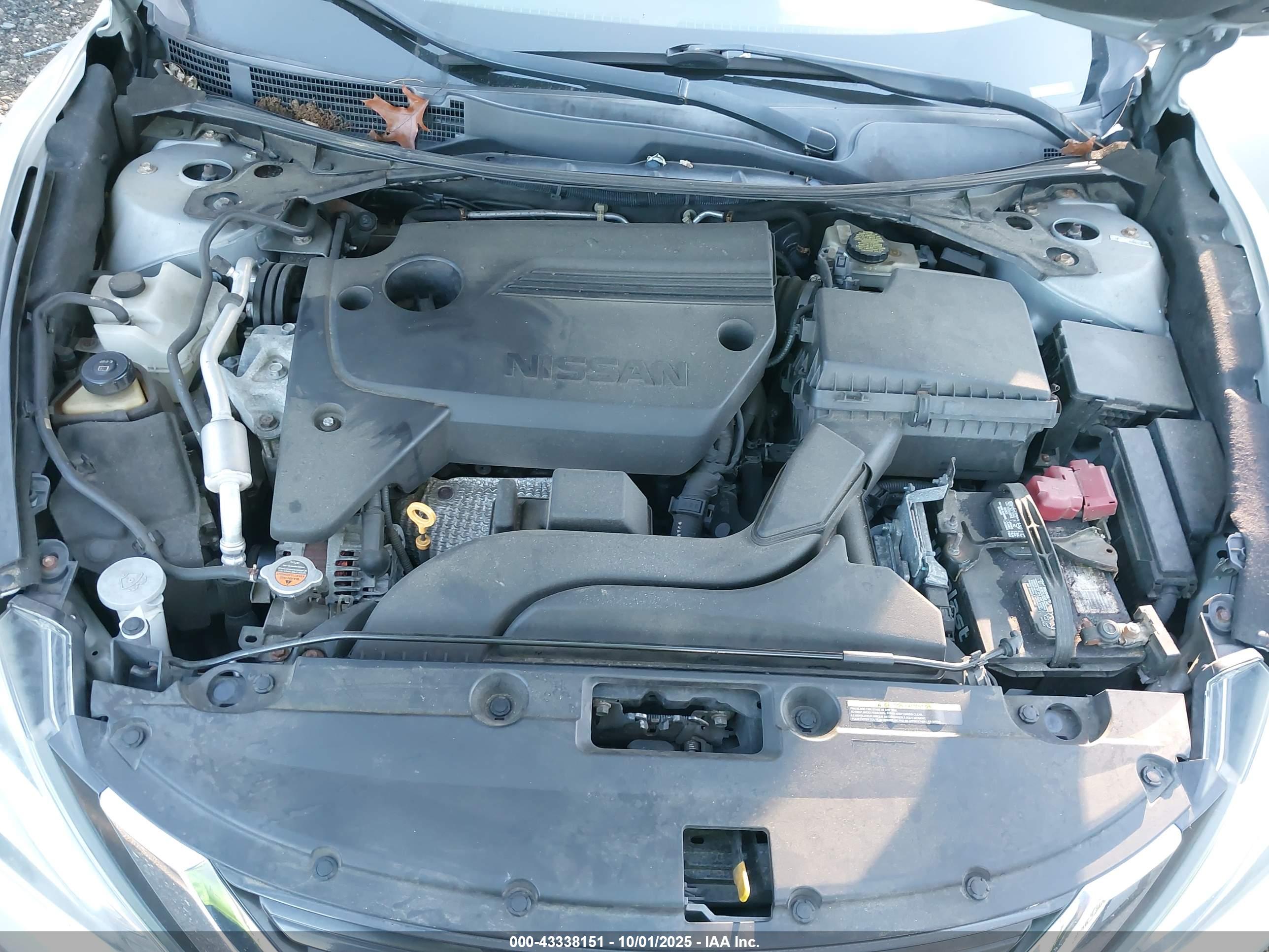 NISSAN ALTIMA image 10