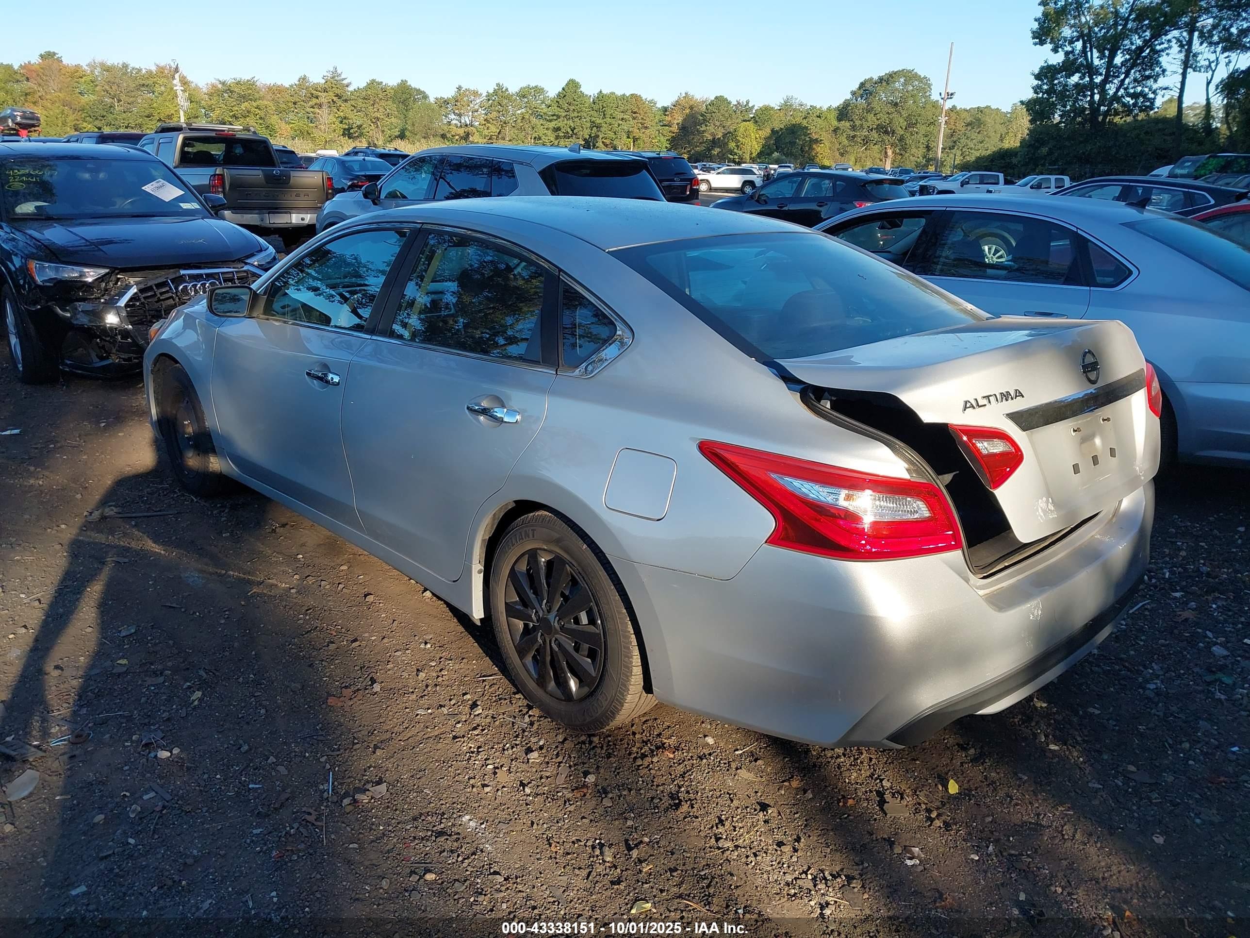 NISSAN ALTIMA image 3