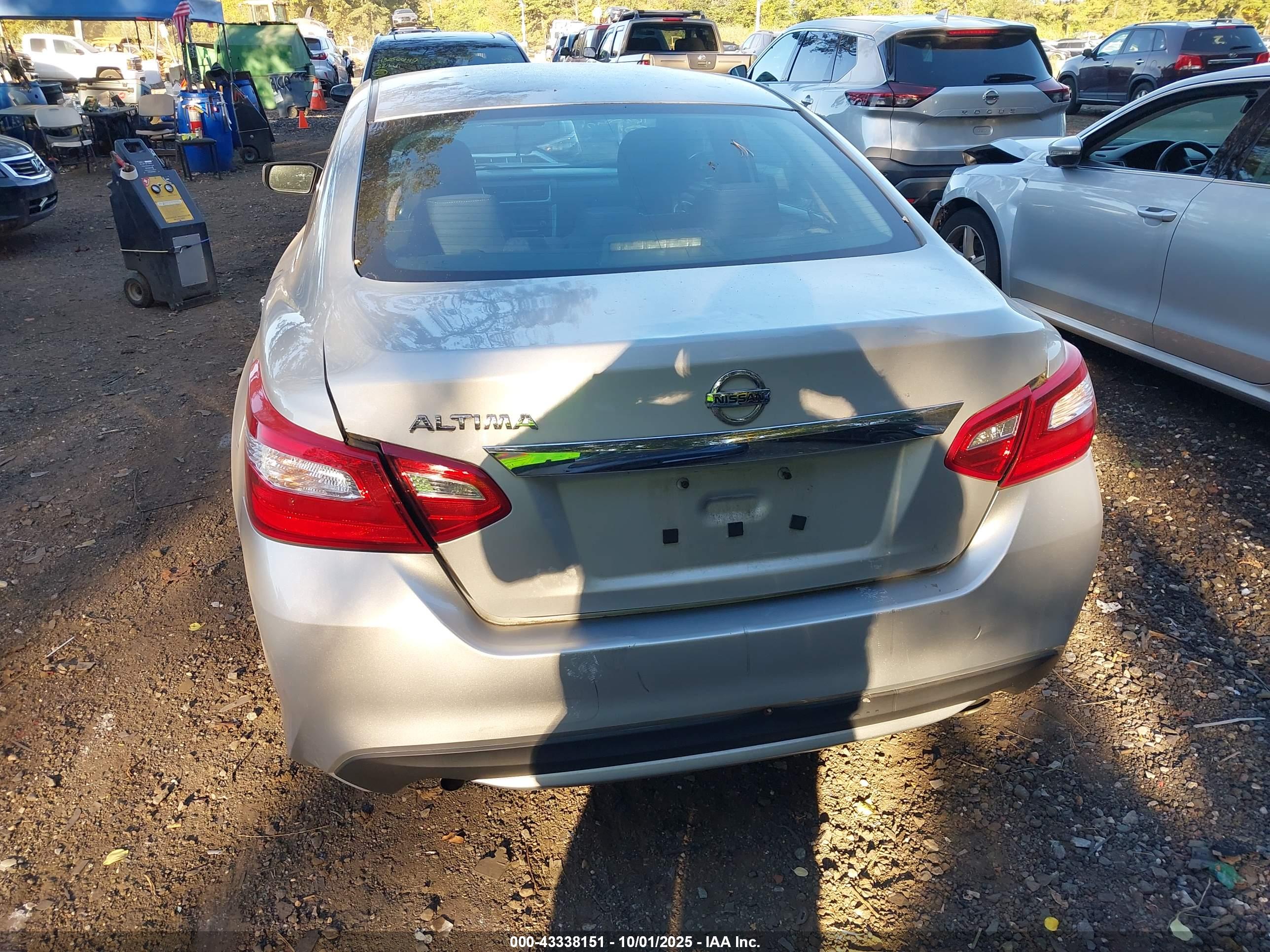 NISSAN ALTIMA image 6