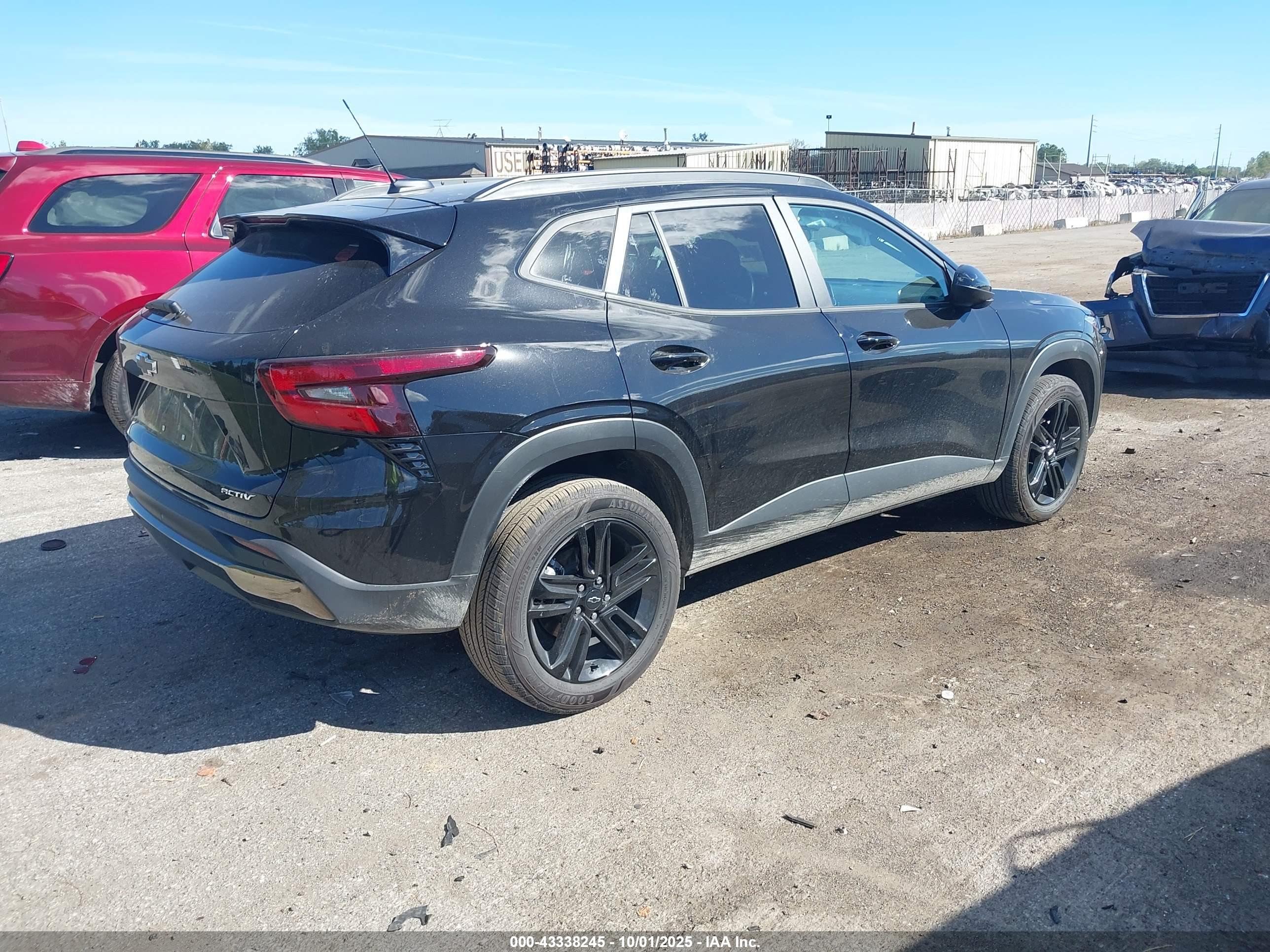 CHEVROLET TRAX image 4