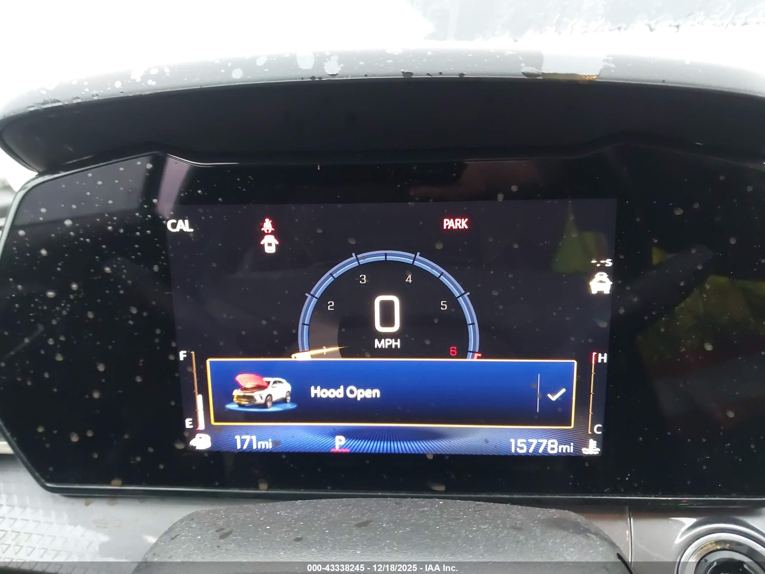 CHEVROLET TRAX image 7