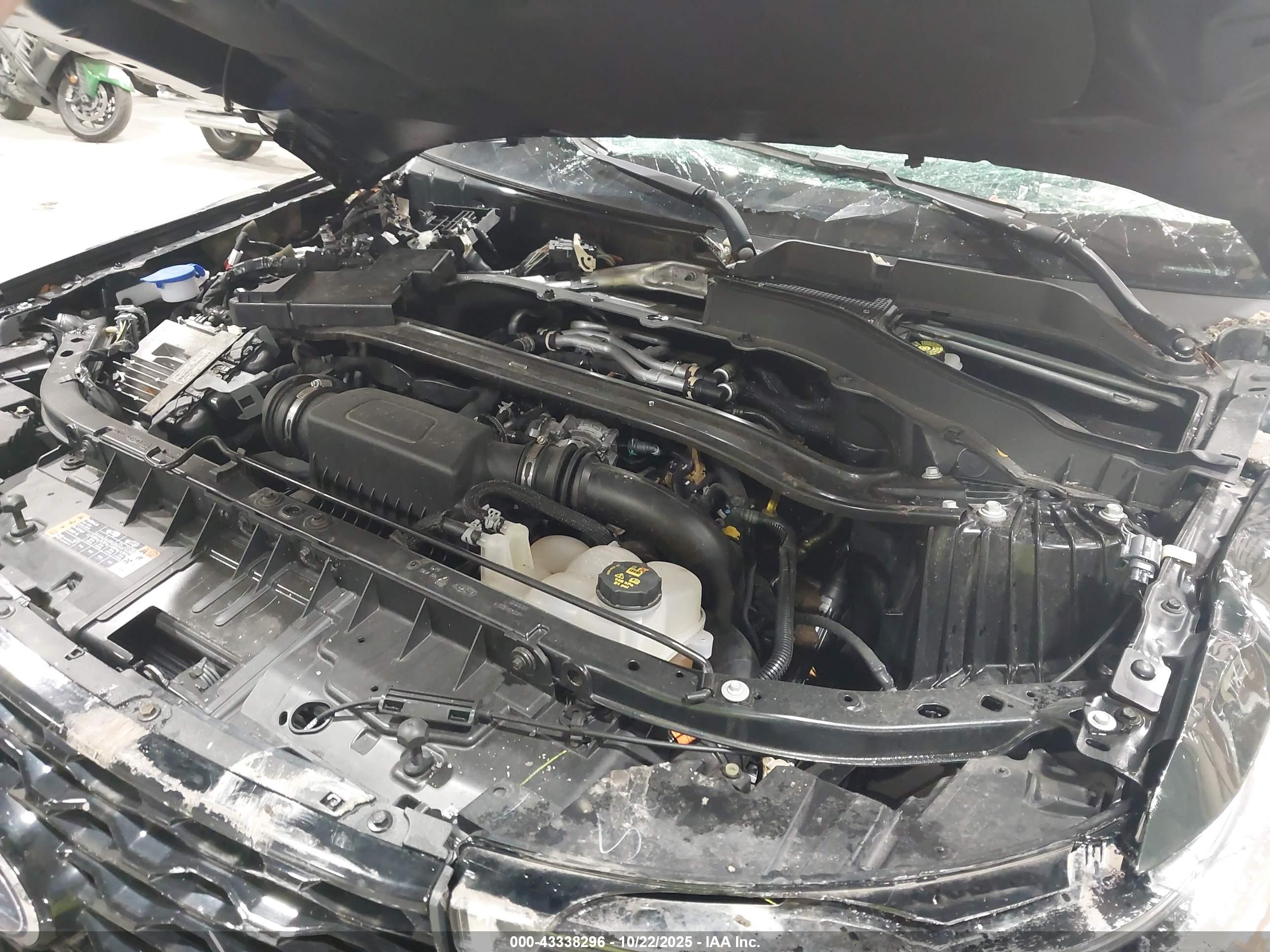 FORD EXPLORER image 10