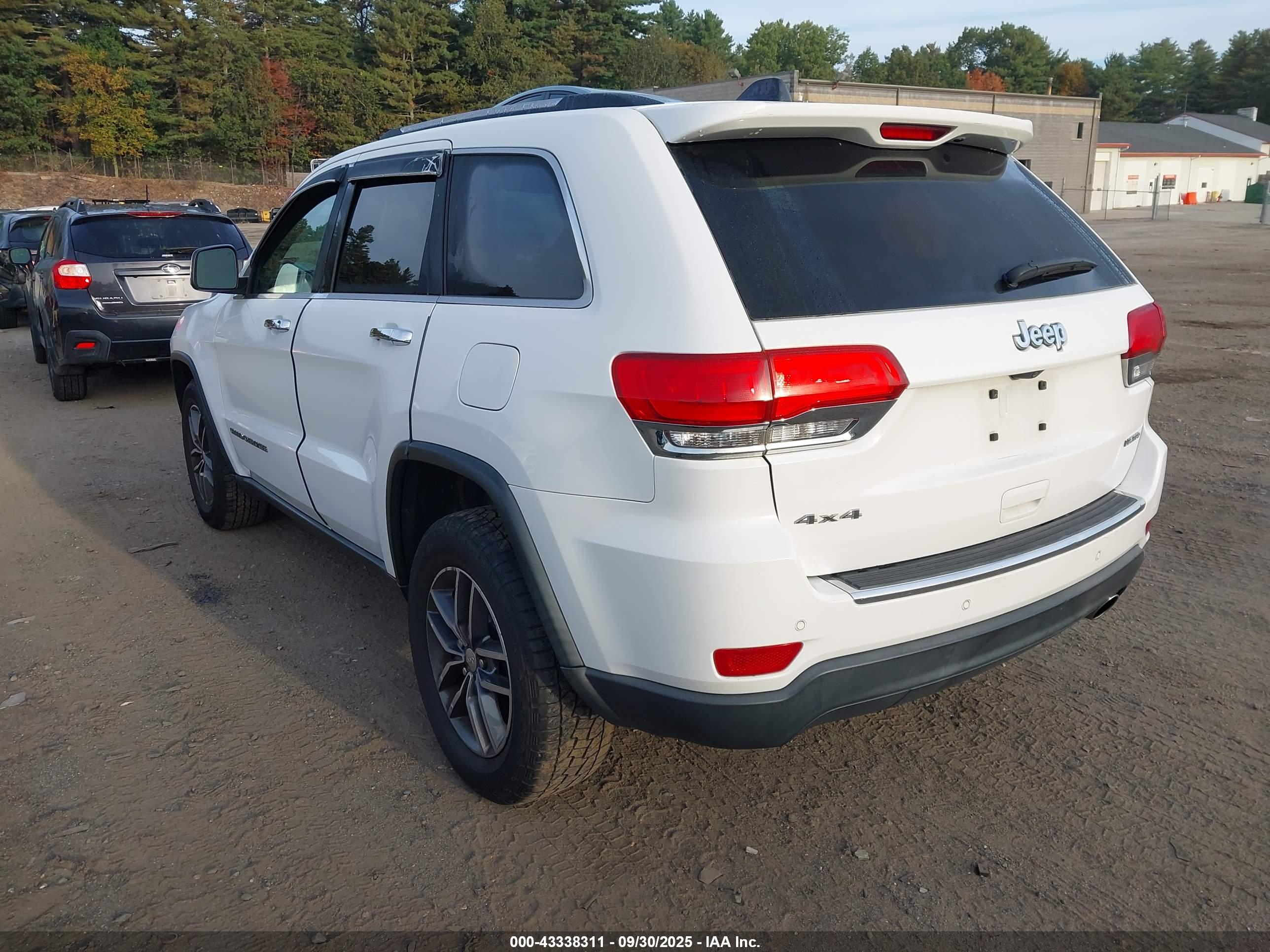 JEEP GRAND image 3
