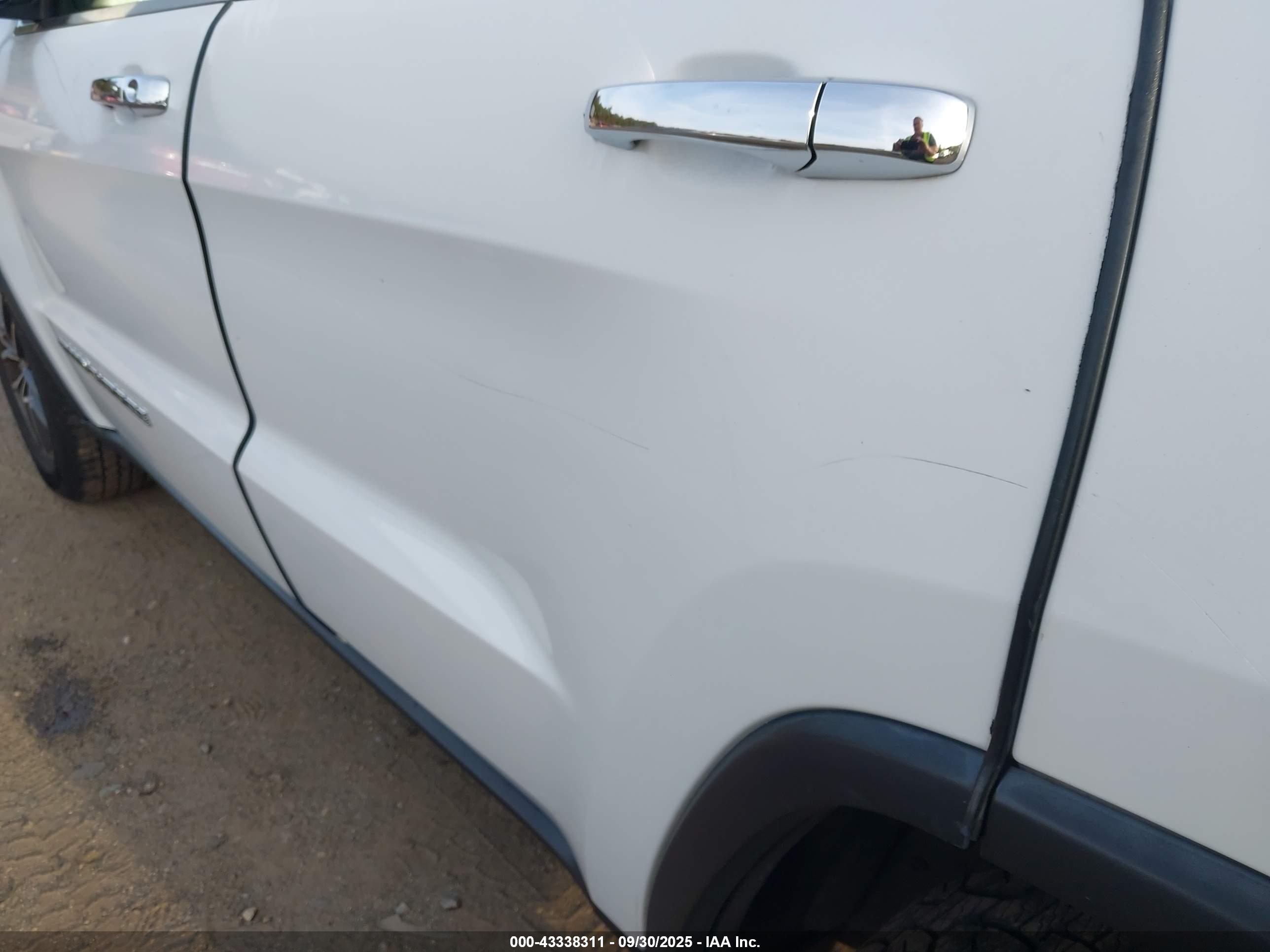 JEEP GRAND image 6