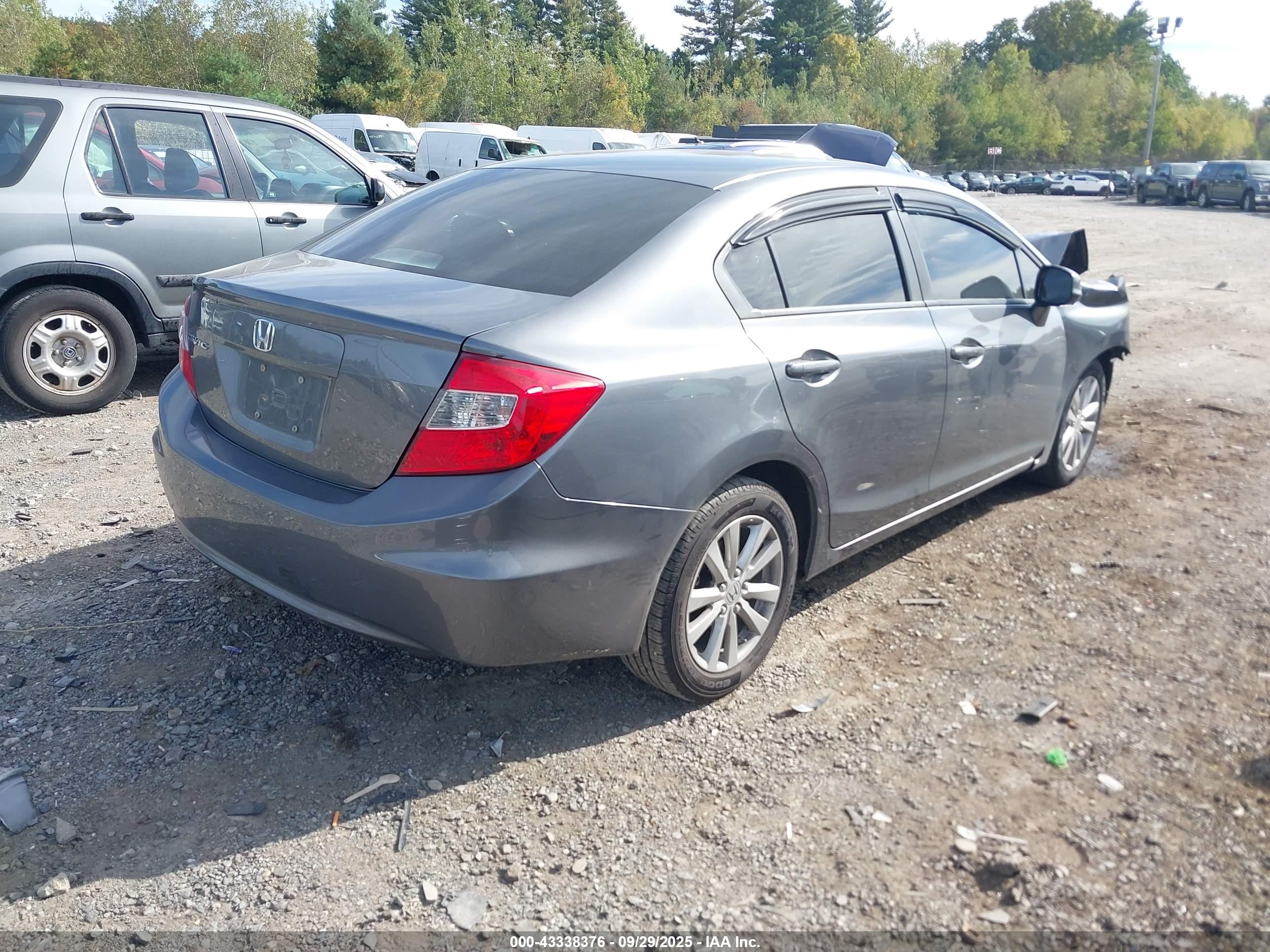 HONDA CIVIC image 4
