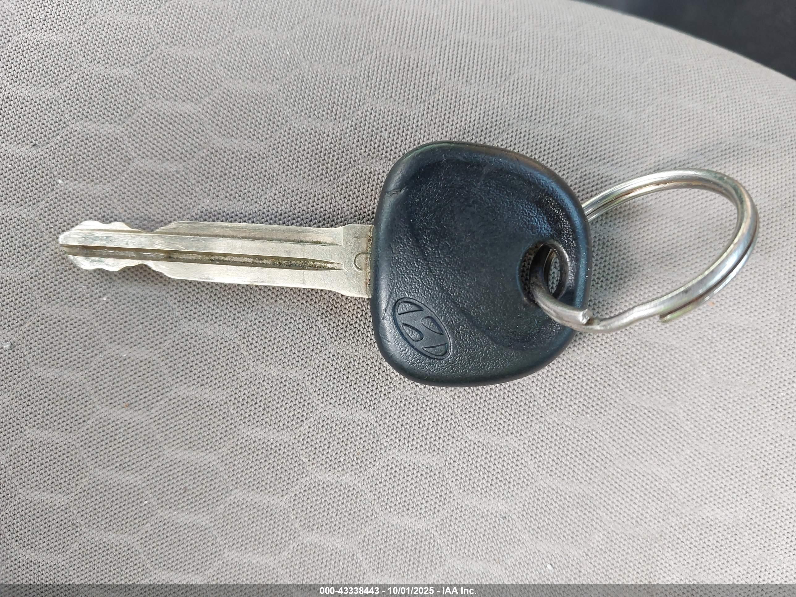 HYUNDAI ELANTRA image 11