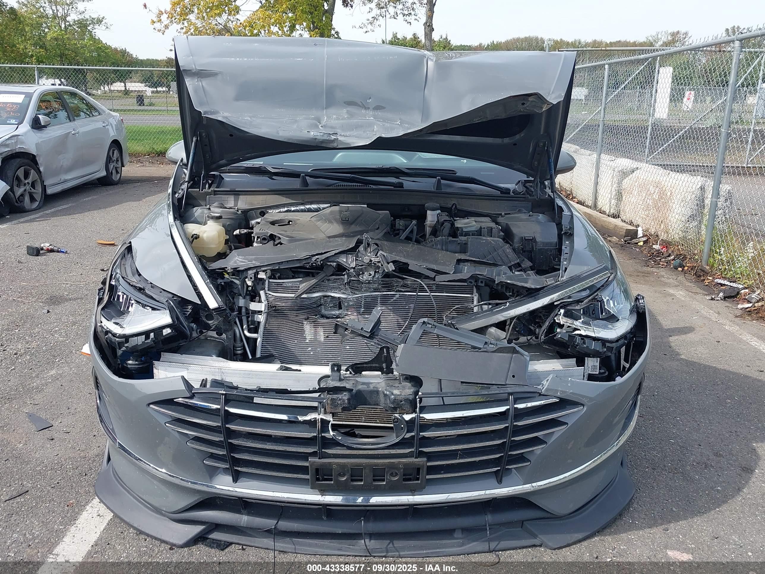 HYUNDAI SONATA image 6