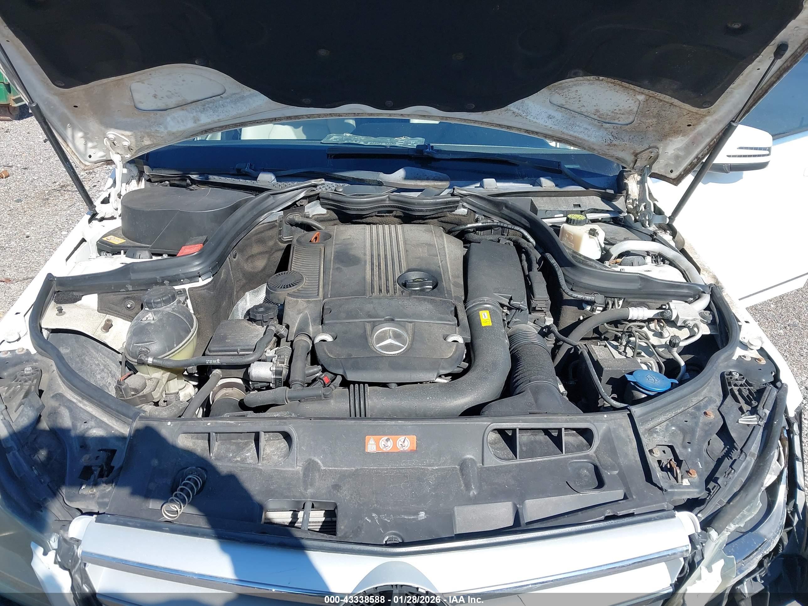 MERCEDES-BENZ C image 10