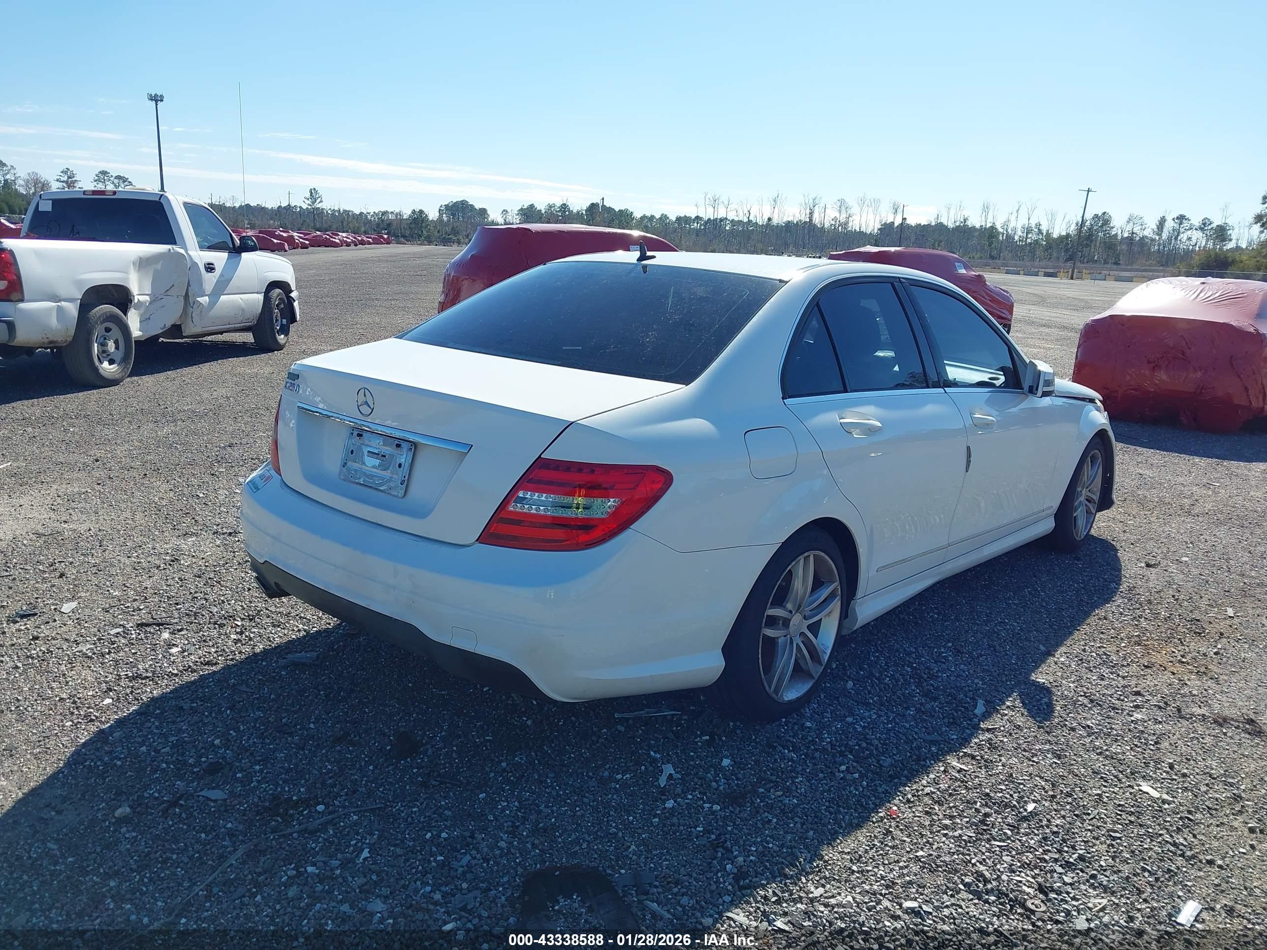 MERCEDES-BENZ C image 4