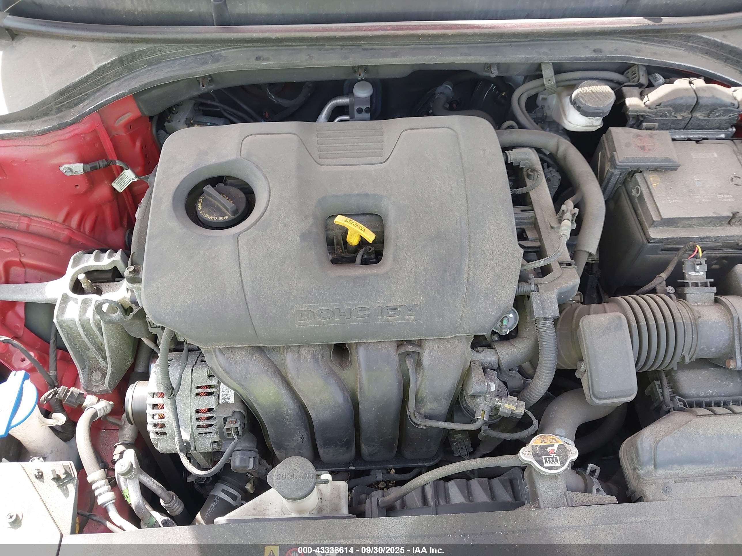 HYUNDAI ELANTRA image 10
