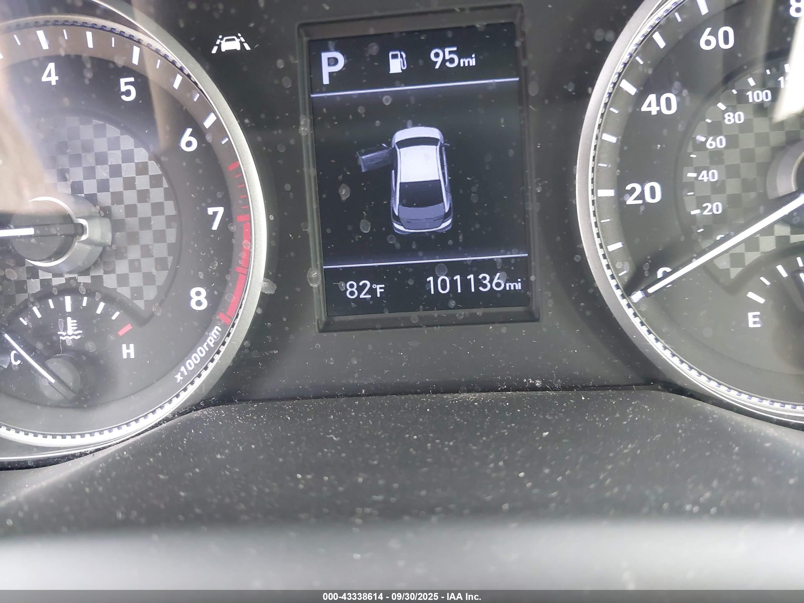 HYUNDAI ELANTRA image 7