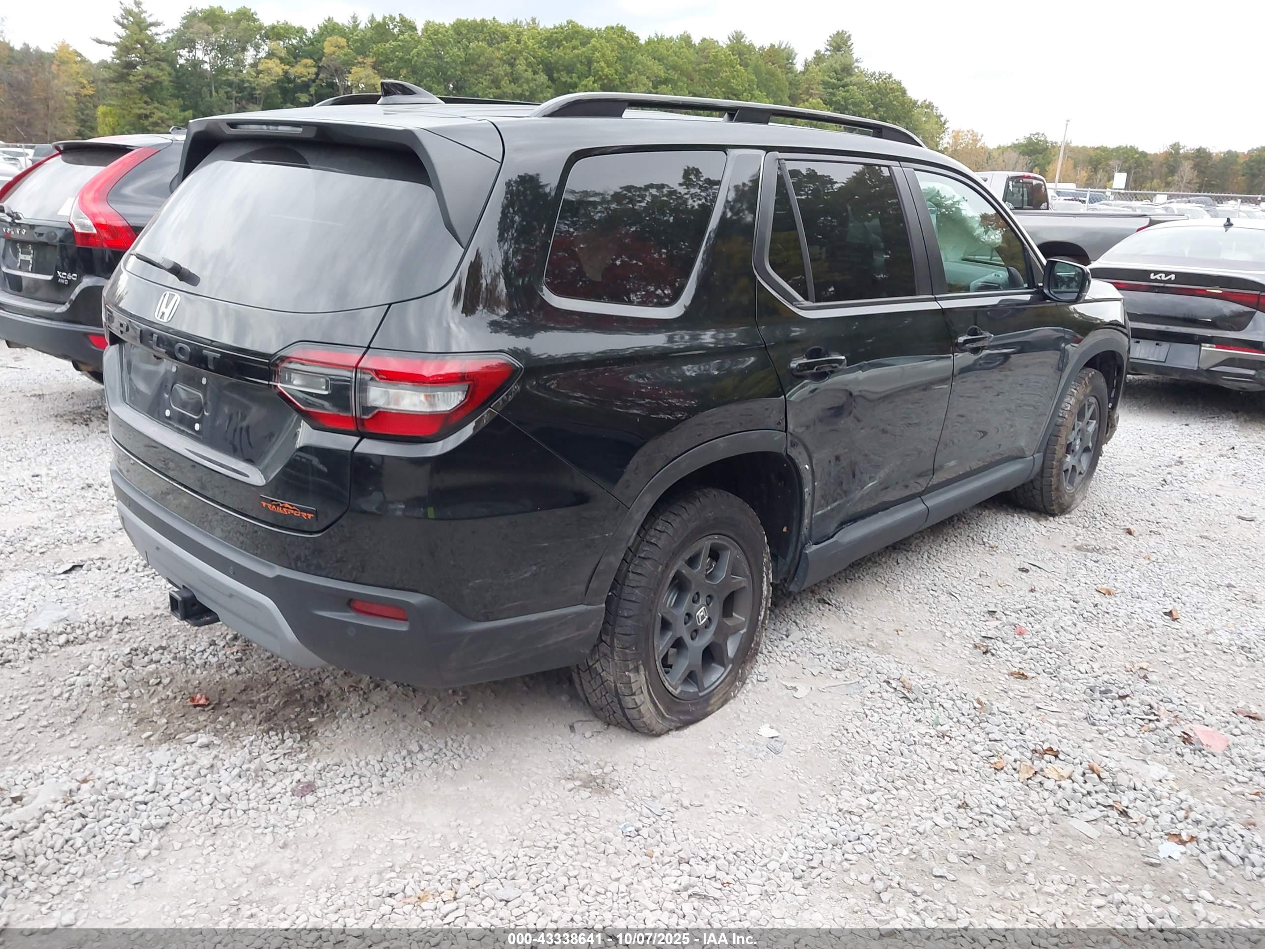 HONDA PILOT image 4