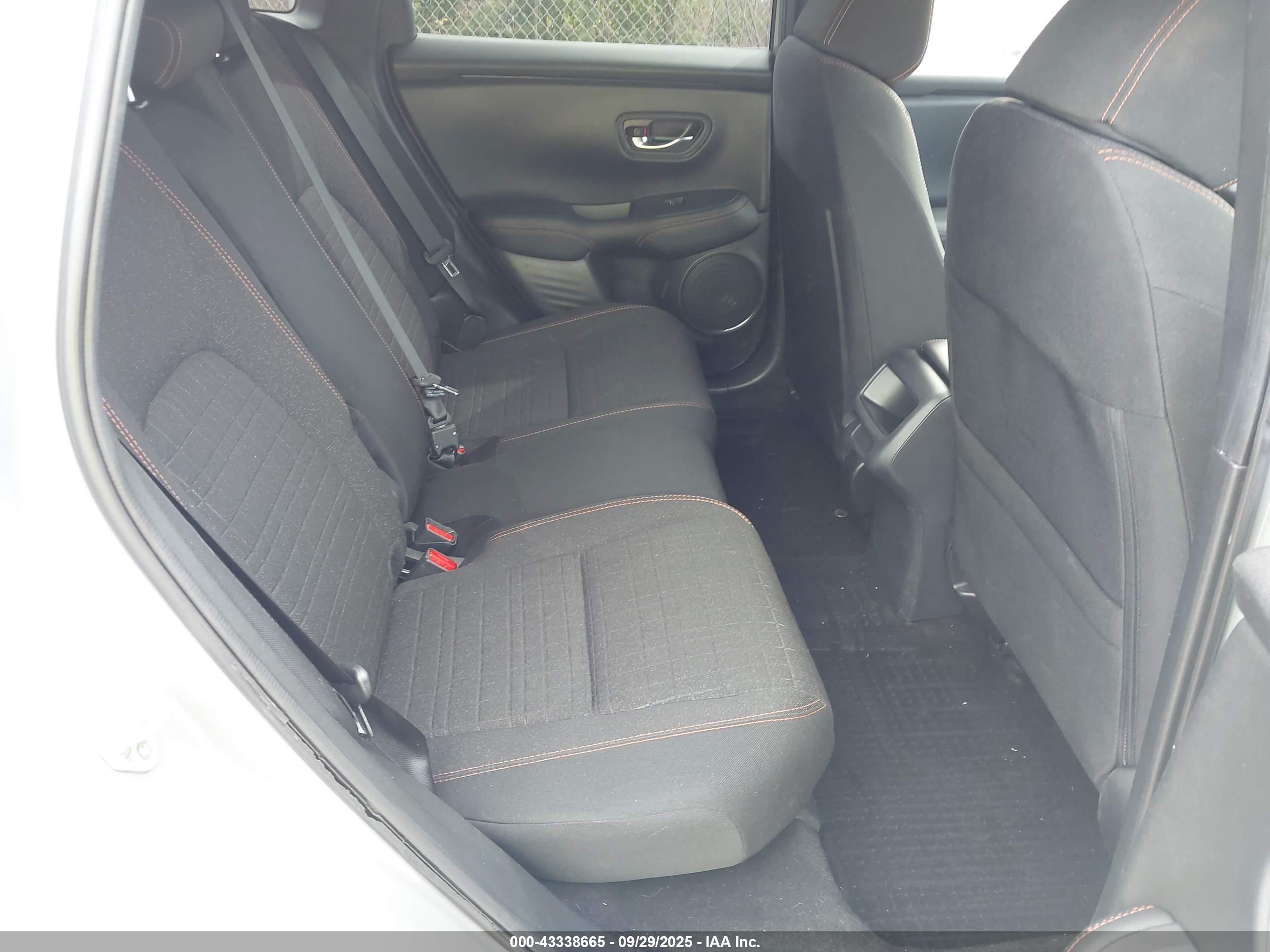 HONDA HR-V image 8