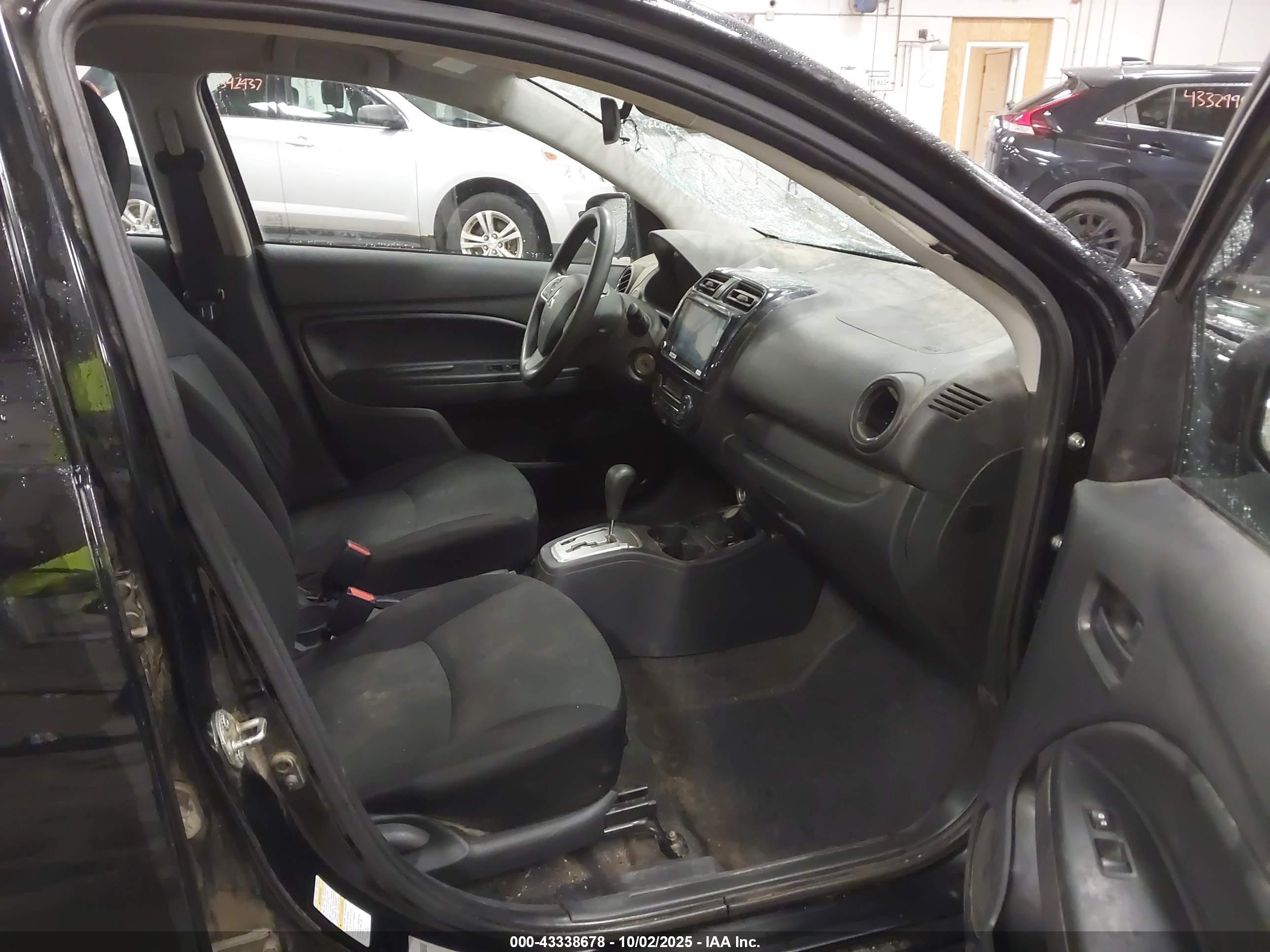 MITSUBISHI MIRAGE image 5