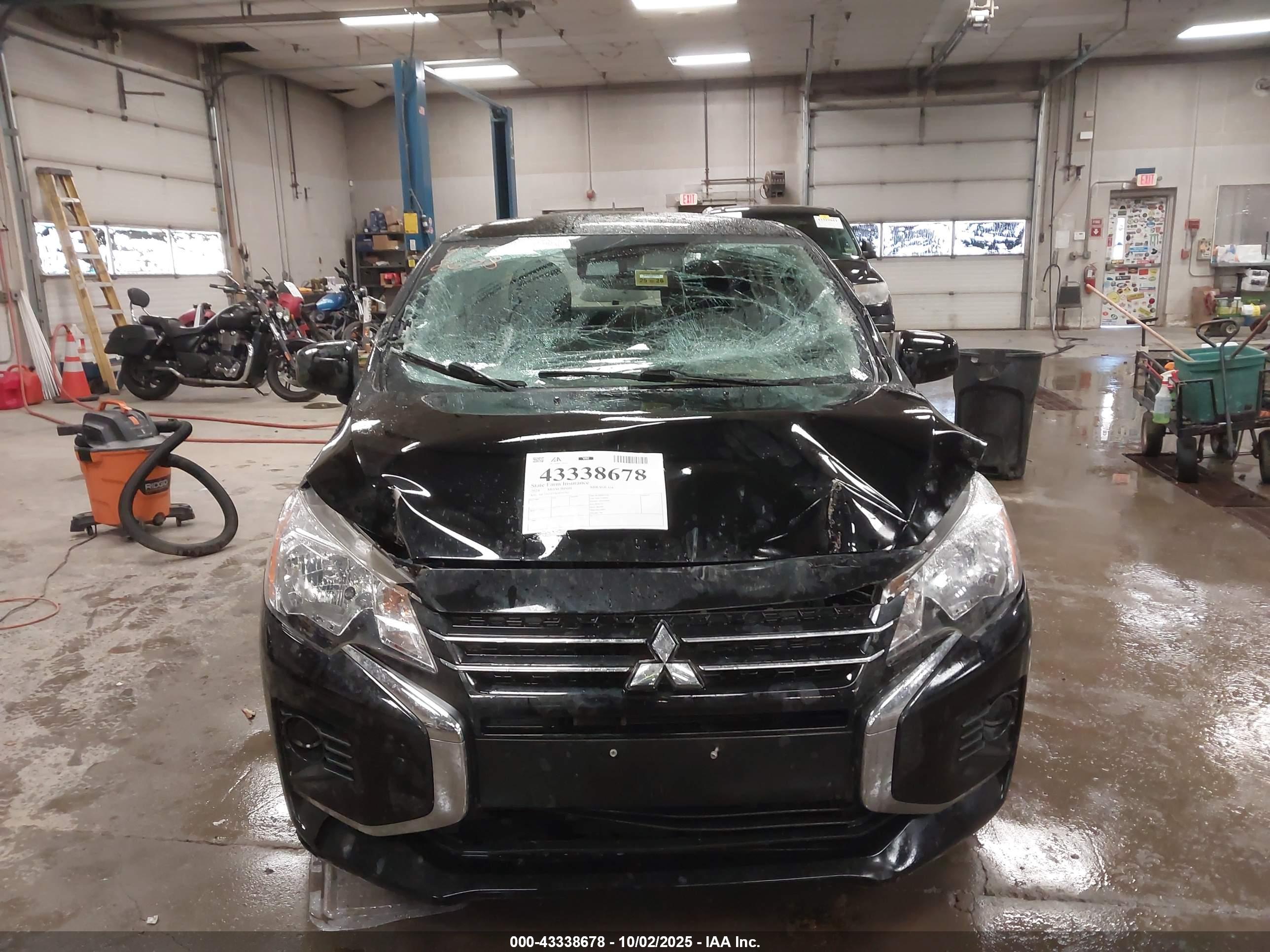 MITSUBISHI MIRAGE image 6
