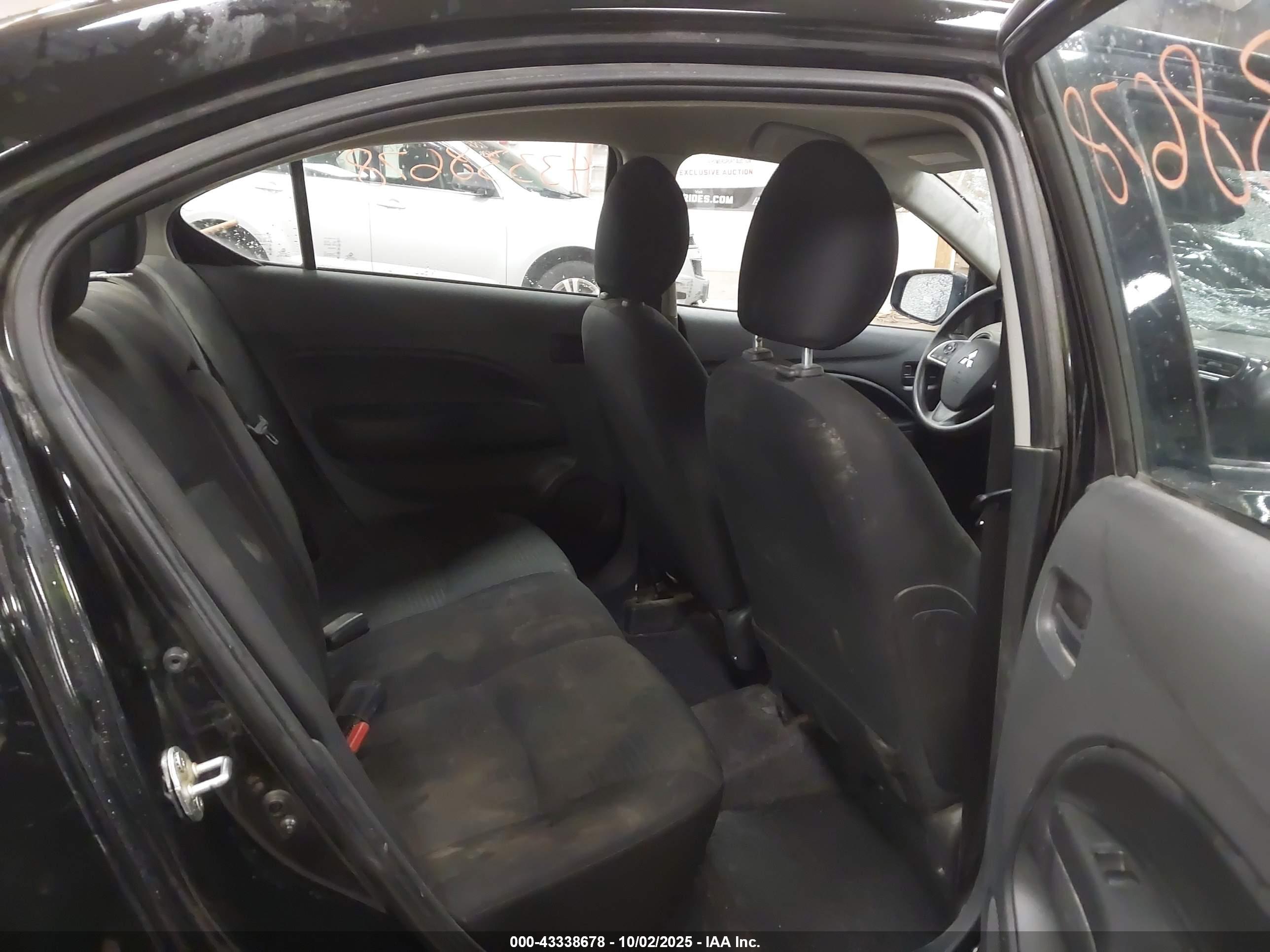 MITSUBISHI MIRAGE image 8