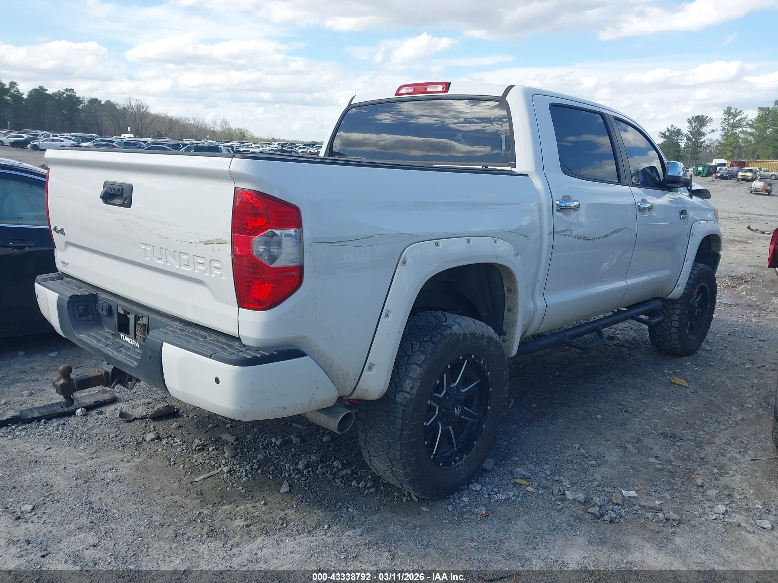 TOYOTA TUNDRA image 4