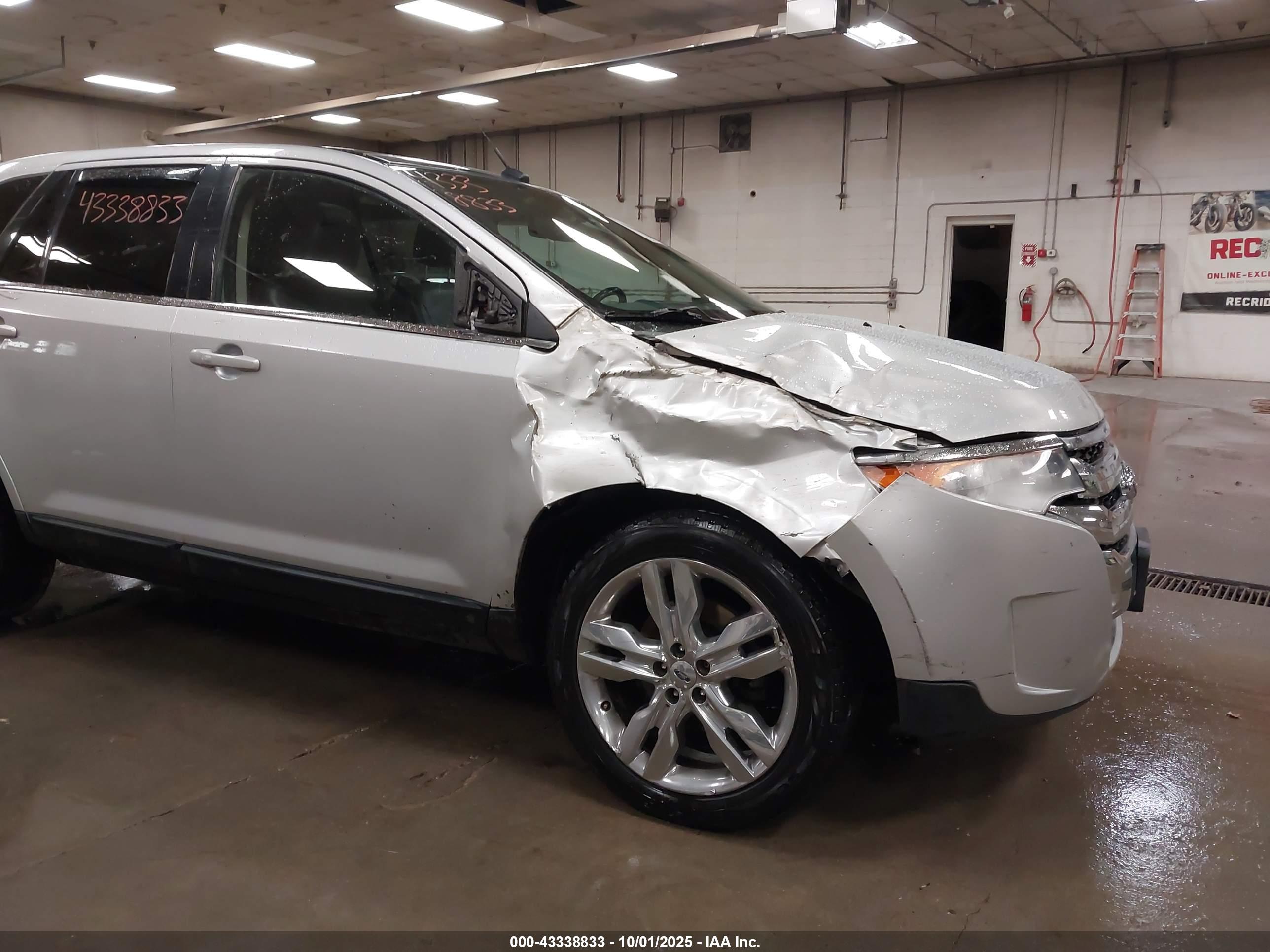 FORD EDGE image 6