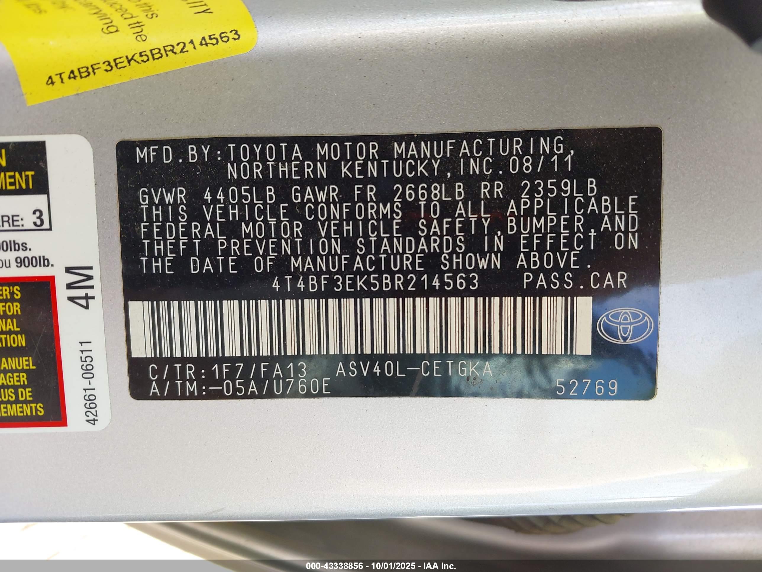 TOYOTA CAMRY image 9