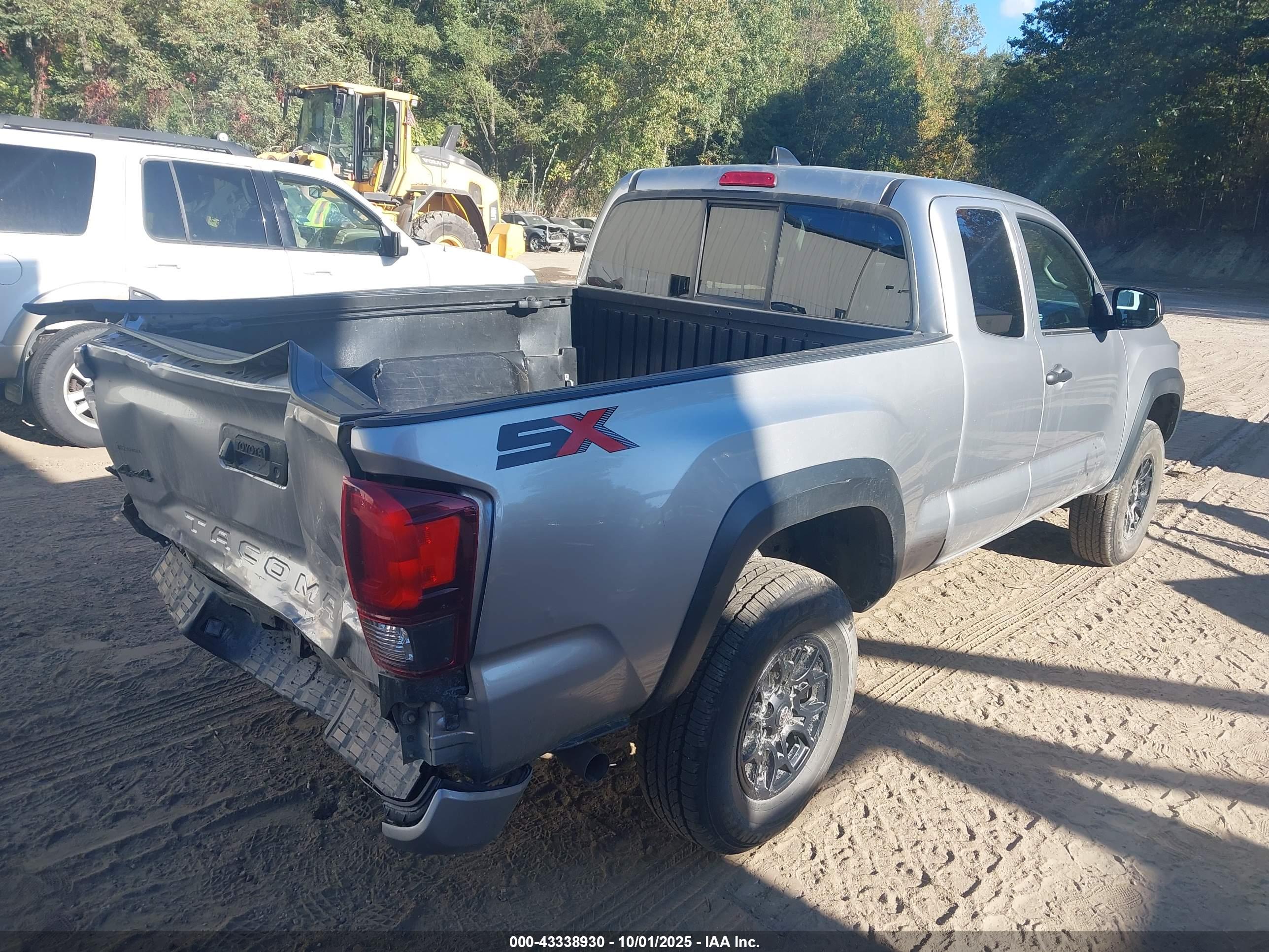 TOYOTA TACOMA image 4
