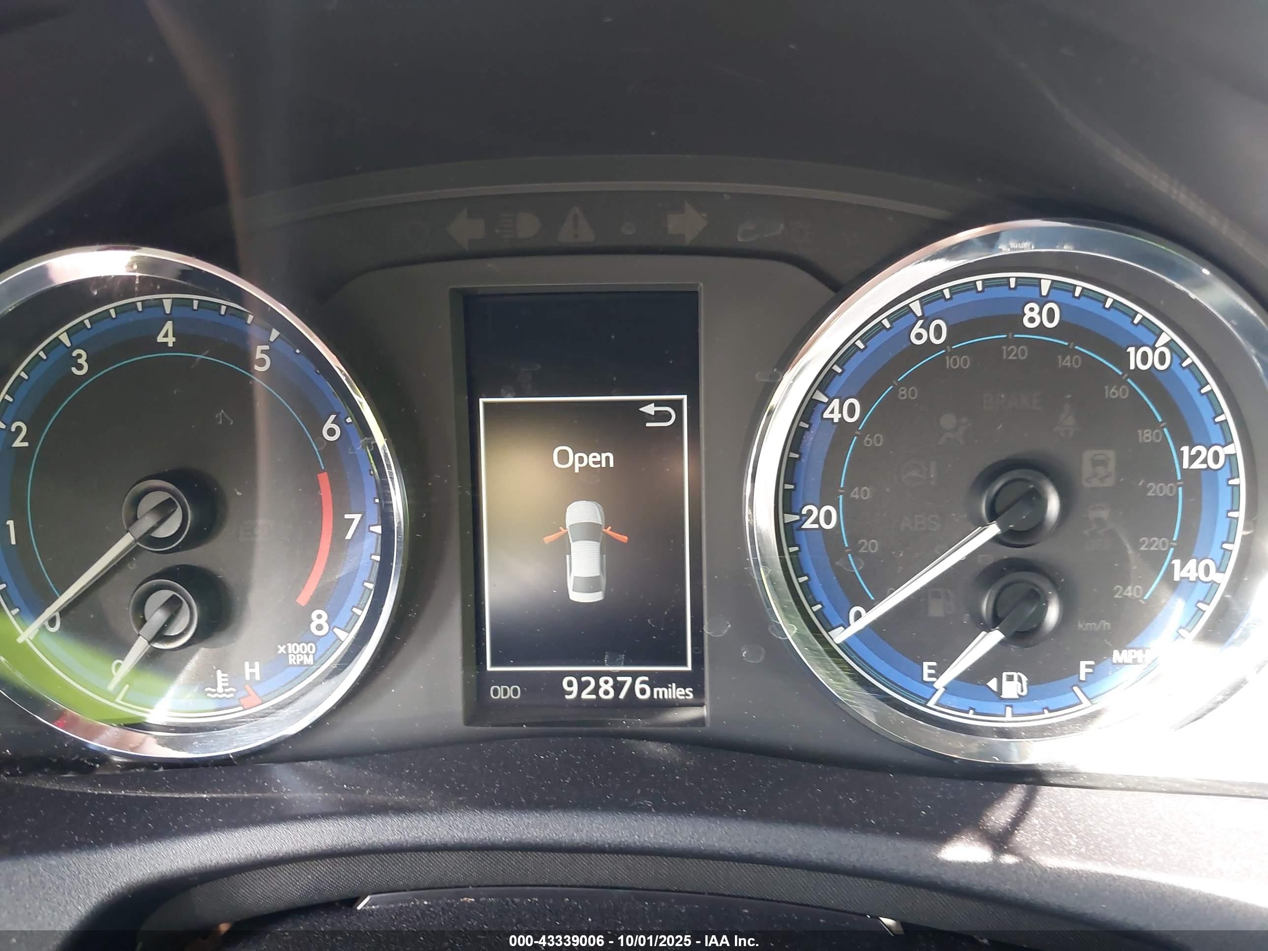 TOYOTA COROLLA image 7