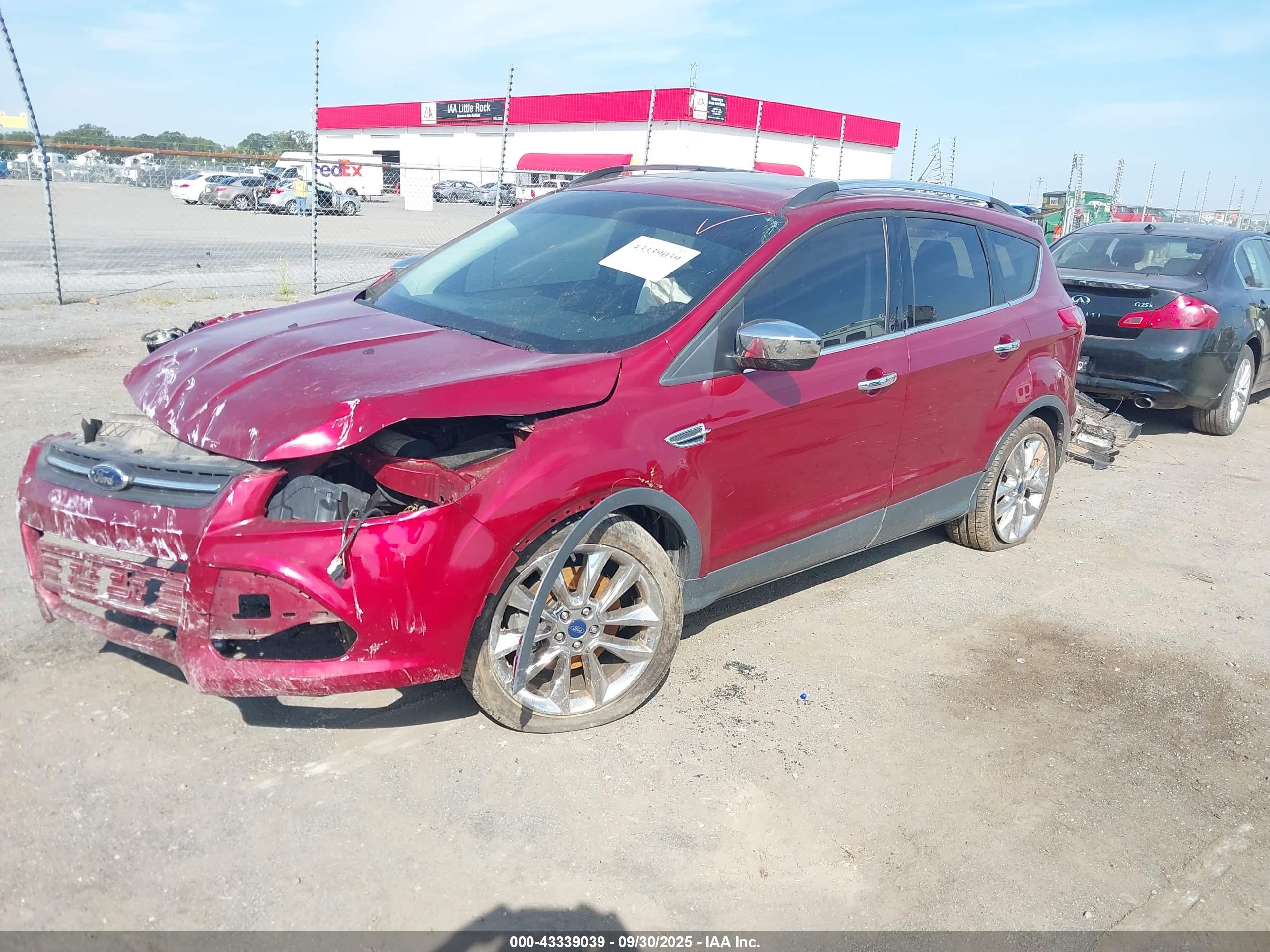 FORD ESCAPE image 2