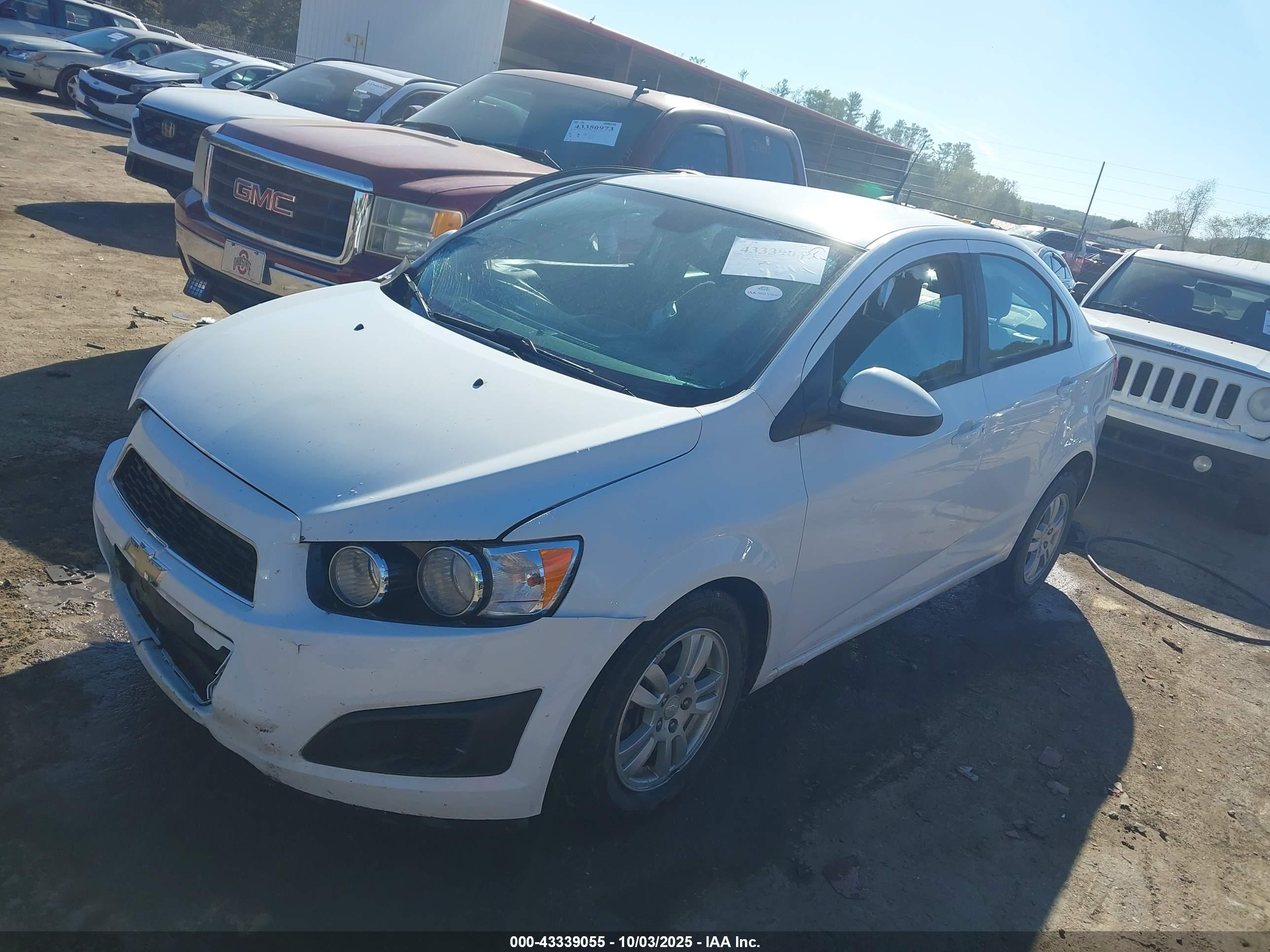 CHEVROLET SONIC image 2