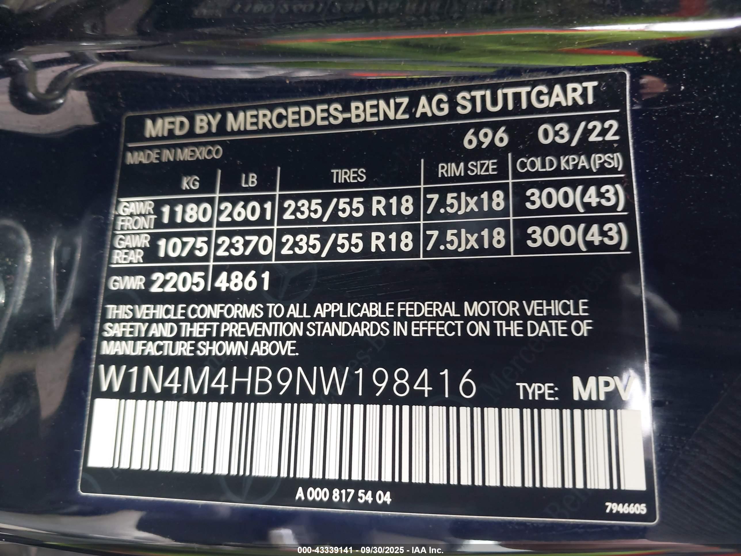 MERCEDES-BENZ GLB image 9