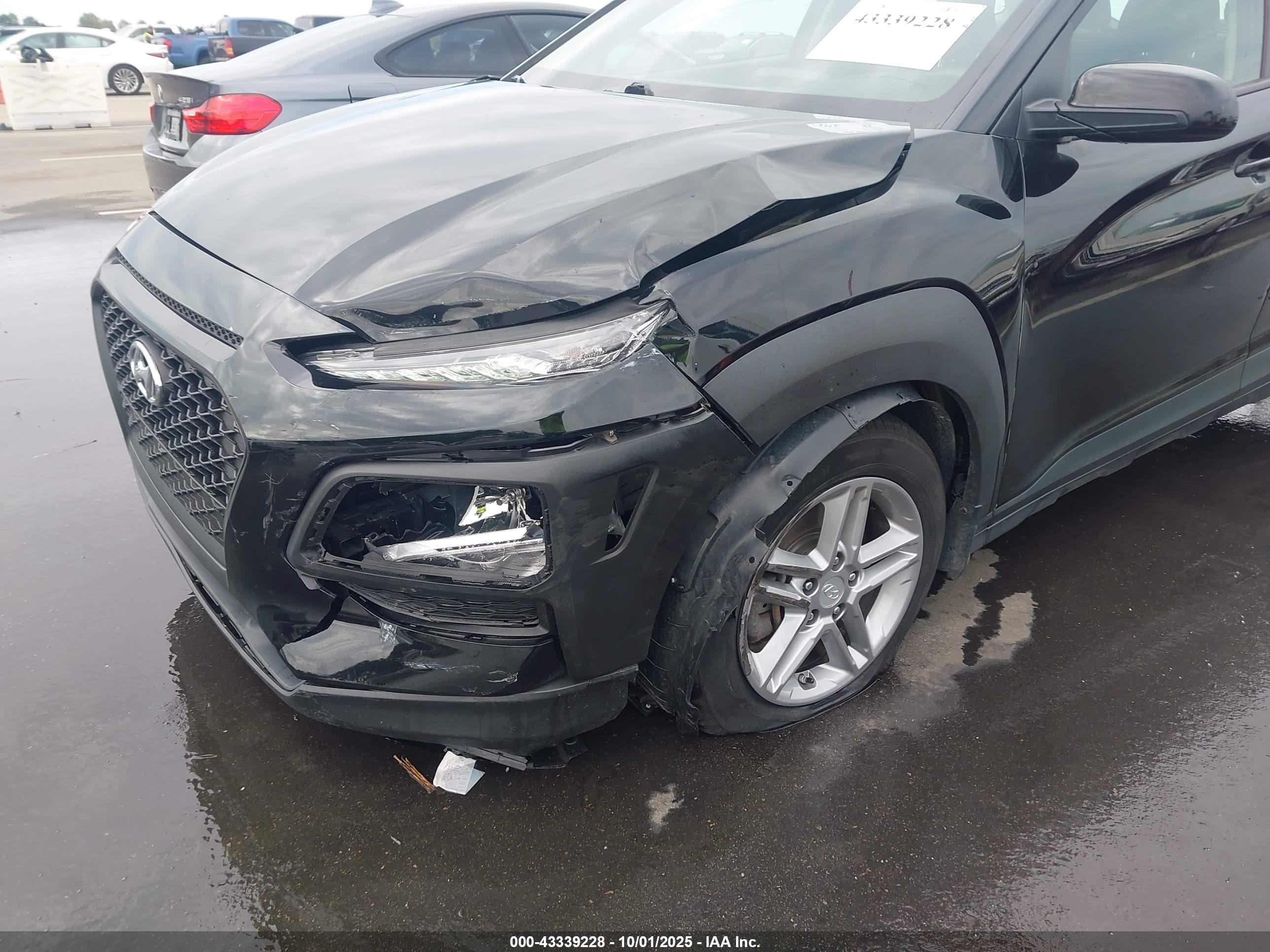 HYUNDAI KONA image 6