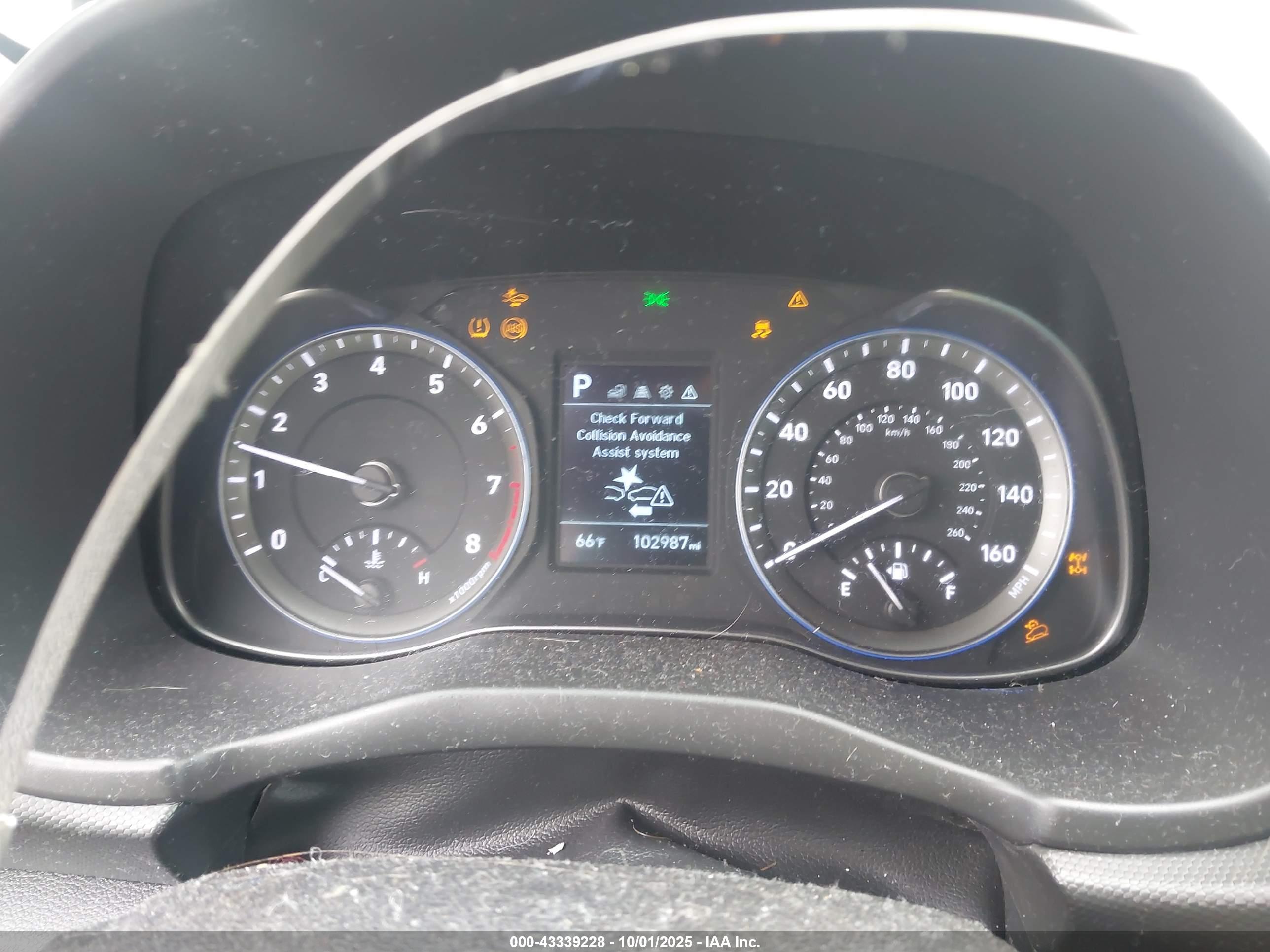 HYUNDAI KONA image 7